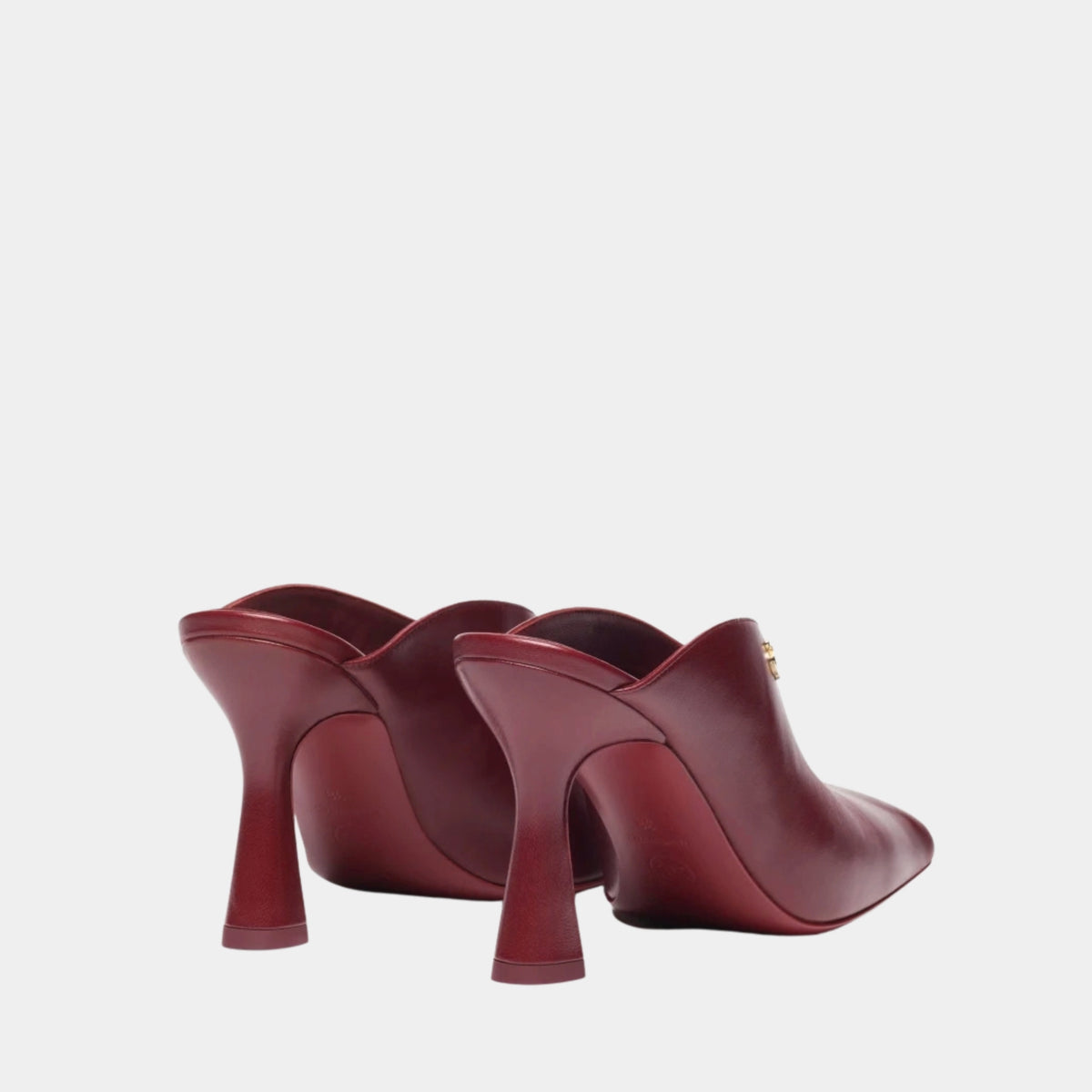 Mules in Leather