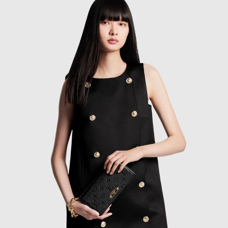 Louis Vuitton Wallet On Chain Lily Monogram Motif Model 2 View