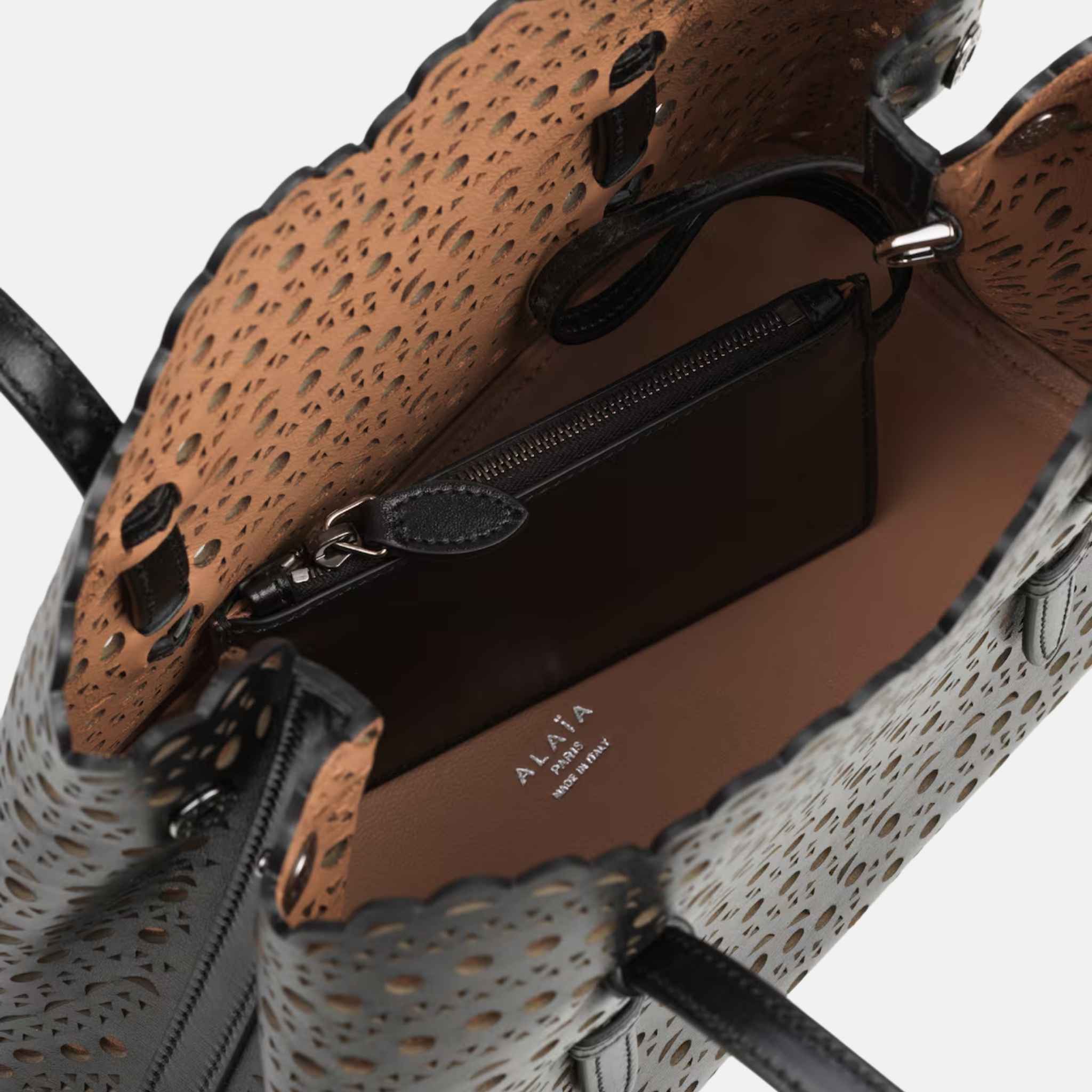 Alaia Mina 25 Bag In Vienne Wave Calfskin, Black, Inside