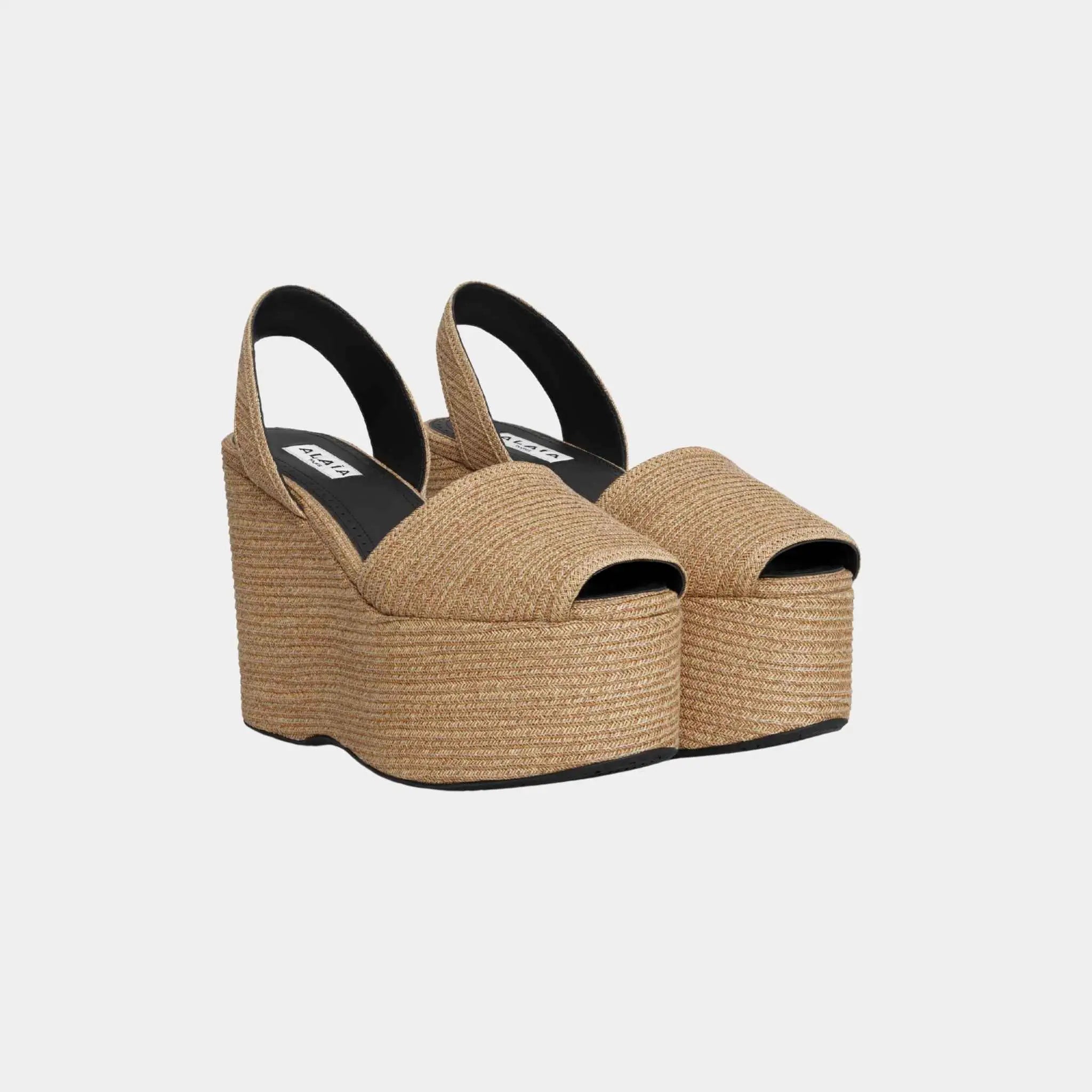 Alaia Wedge Sandals in Paper Straw, Naturel, Front