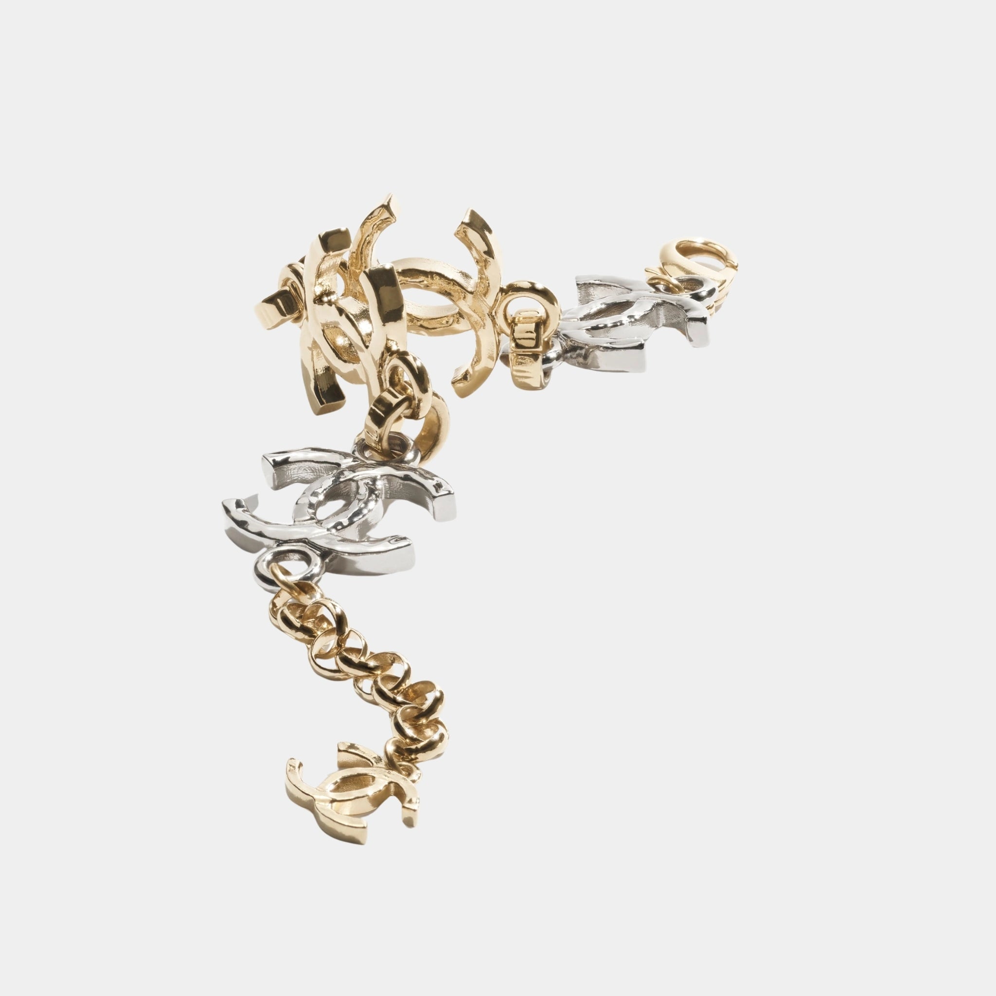 Chanel Bracelet in Gold & Silver Metal, Close