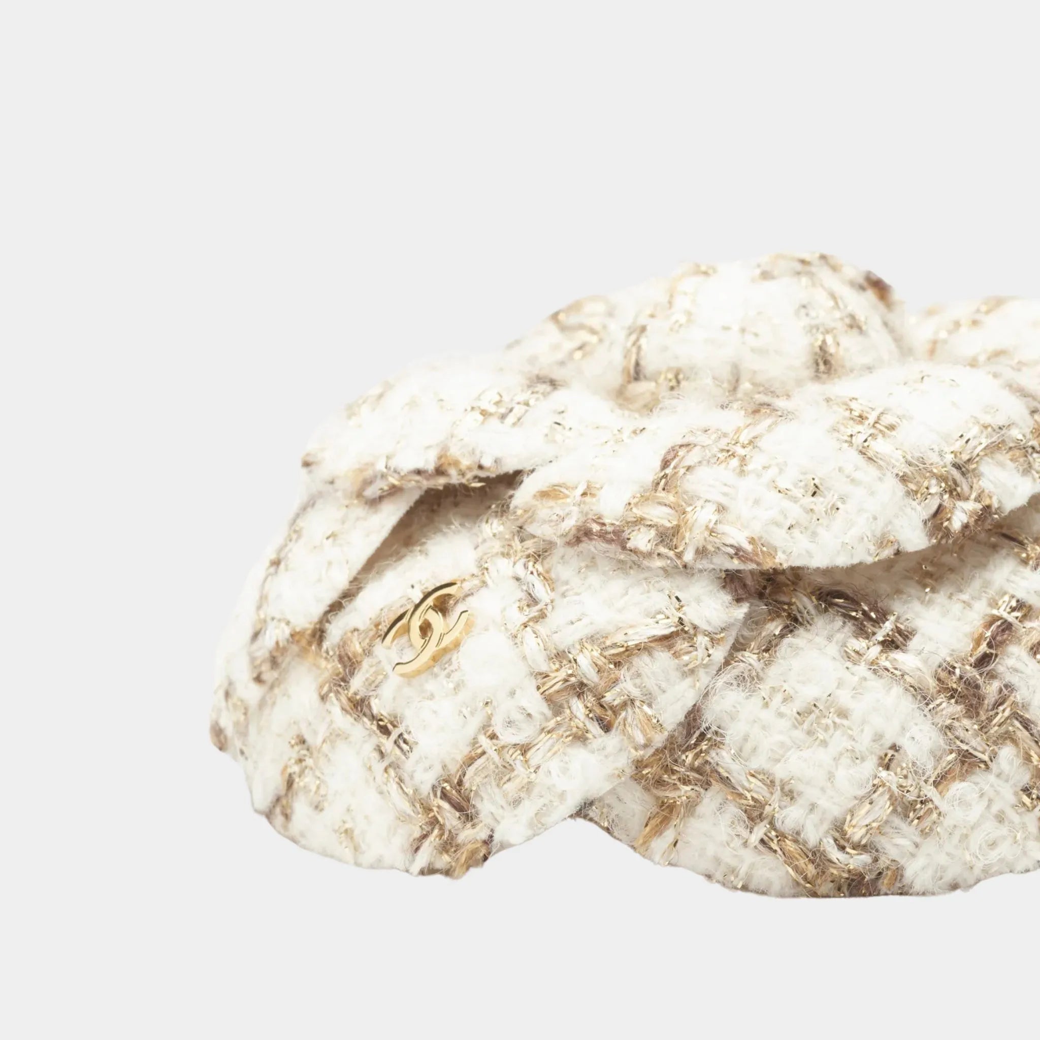 Chanel Camellia Wool & Tweed , Ecru, beige & gold, Closeup