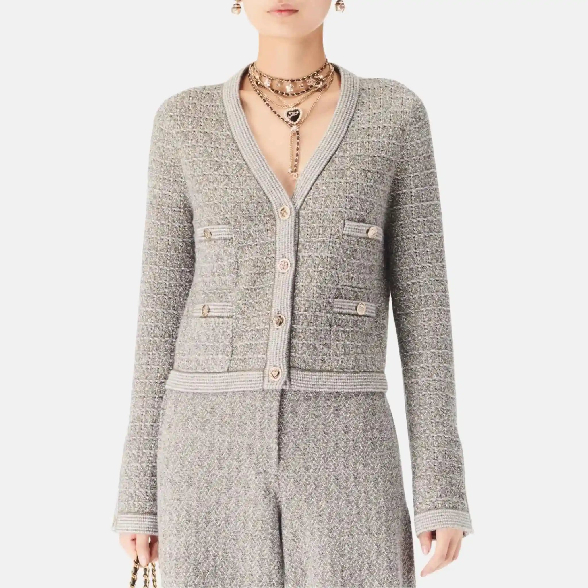 Chanel Cardigan in Wool, Silk and Cotton, Close