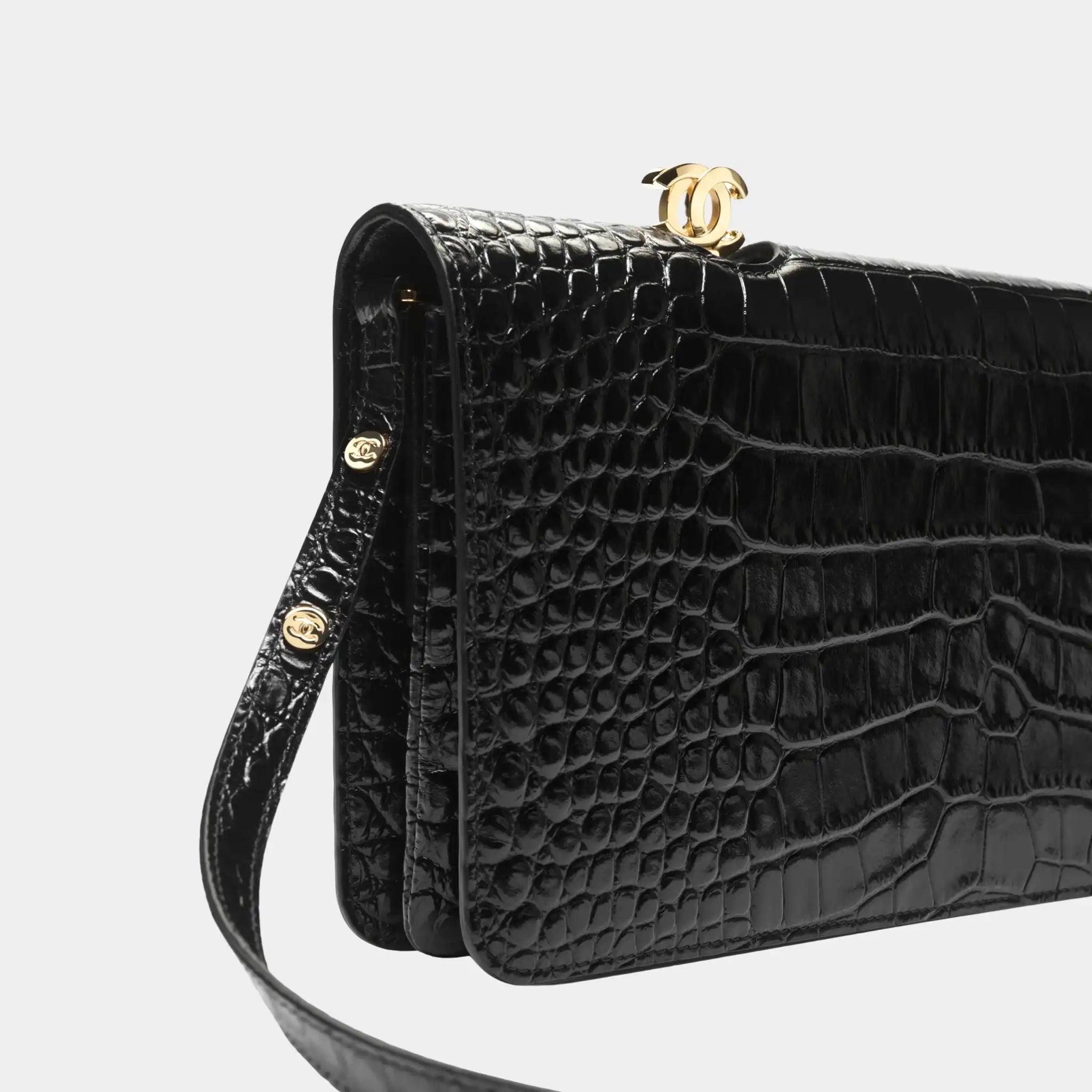 Chanel Clutch in Crocodile Embossed Calfskin & Gold-Tone Metal, Black, Close