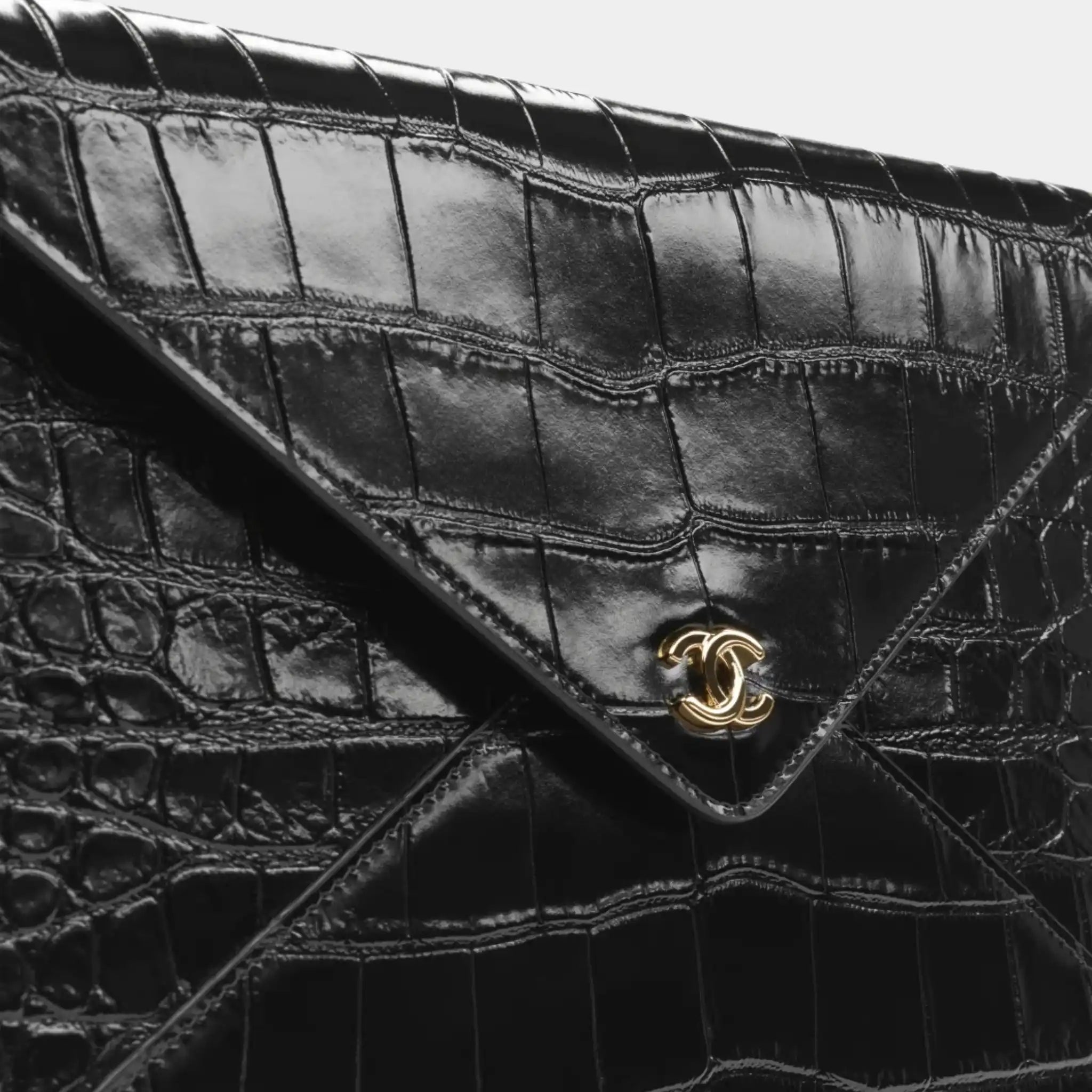 Chanel Clutch with Chain Crocodile Embossed Calfskin & Gold-Tone Metal, Black, Front