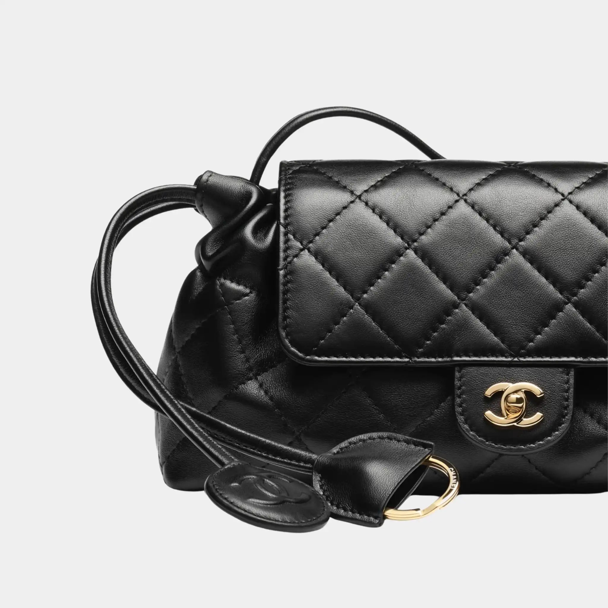Chanel Clutch with Leather Strap in Black Lambskin, Close