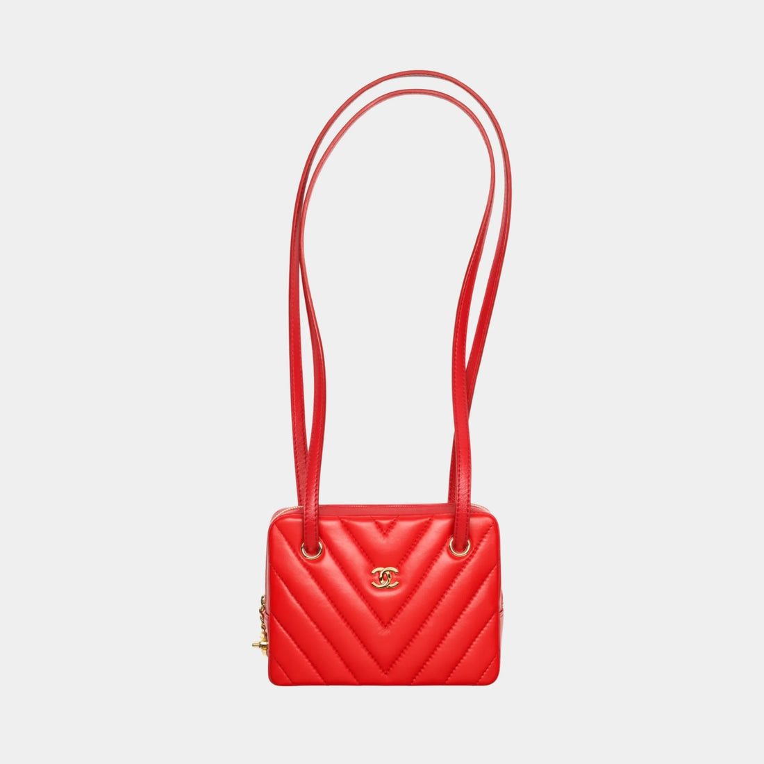 Chanel Clutch with Leather Strap in Lambskin, Red, Front