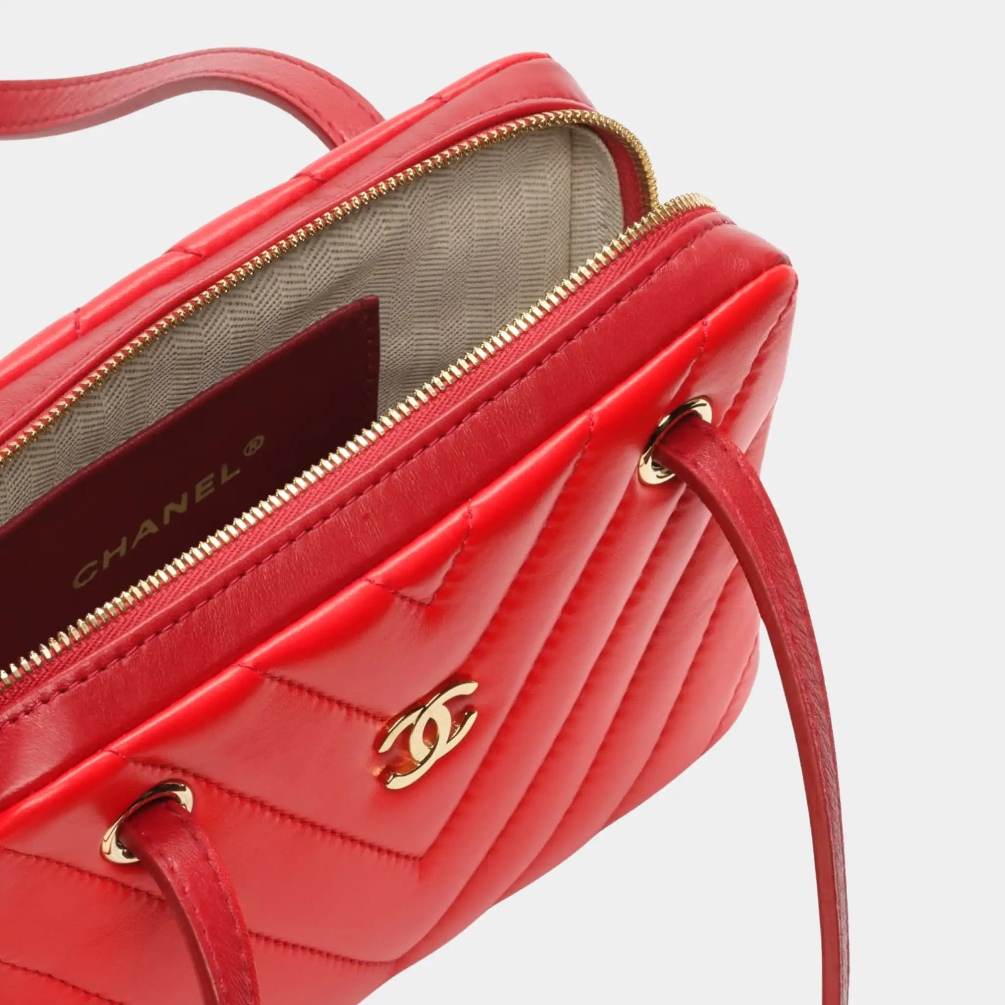 Chanel Clutch with Leather Strap in Lambskin, Red, Top