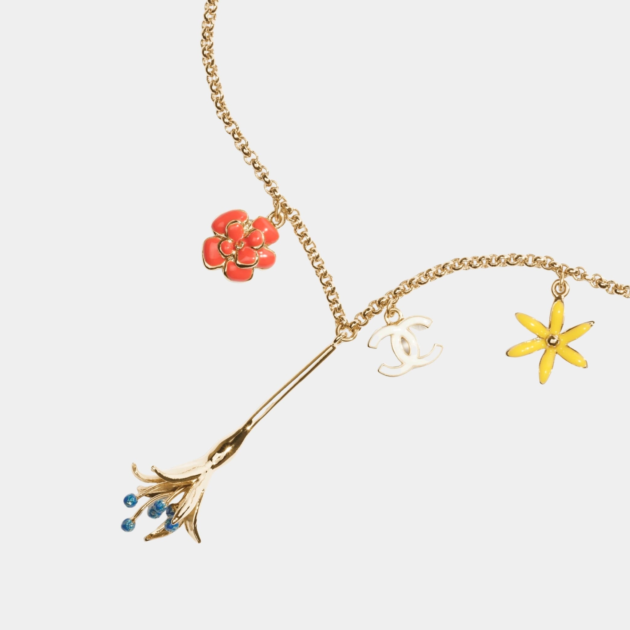 Chanel Floral Inspired Necklace in Metal & Resin, Close