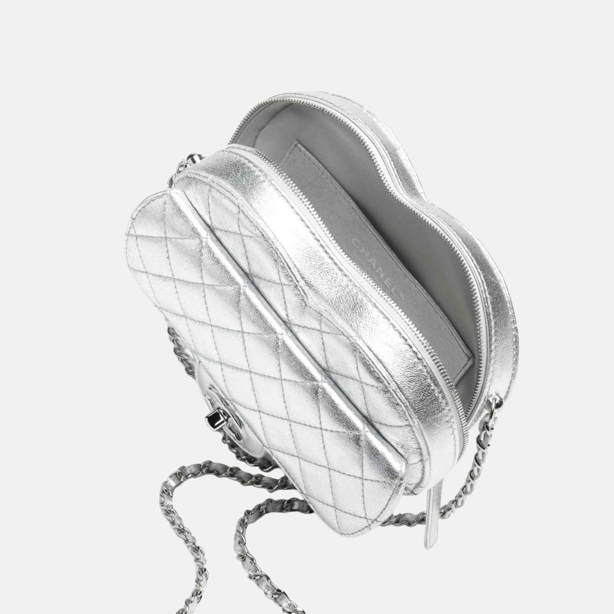 Chanel Heart Bag in Metallic Lambskin and Silver Metal, Inside