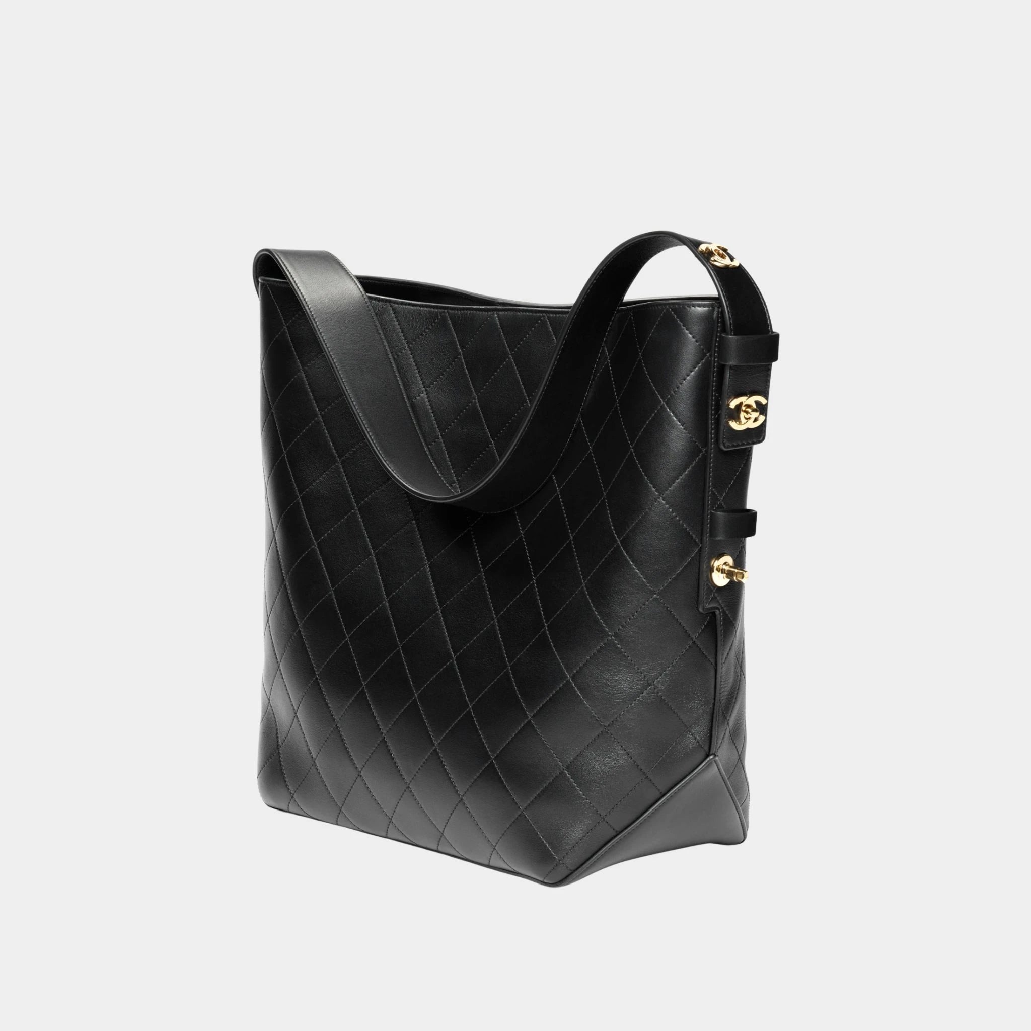 Chanel Large Bucket Bag Calfskin & Gold-Plated Metal Black, front