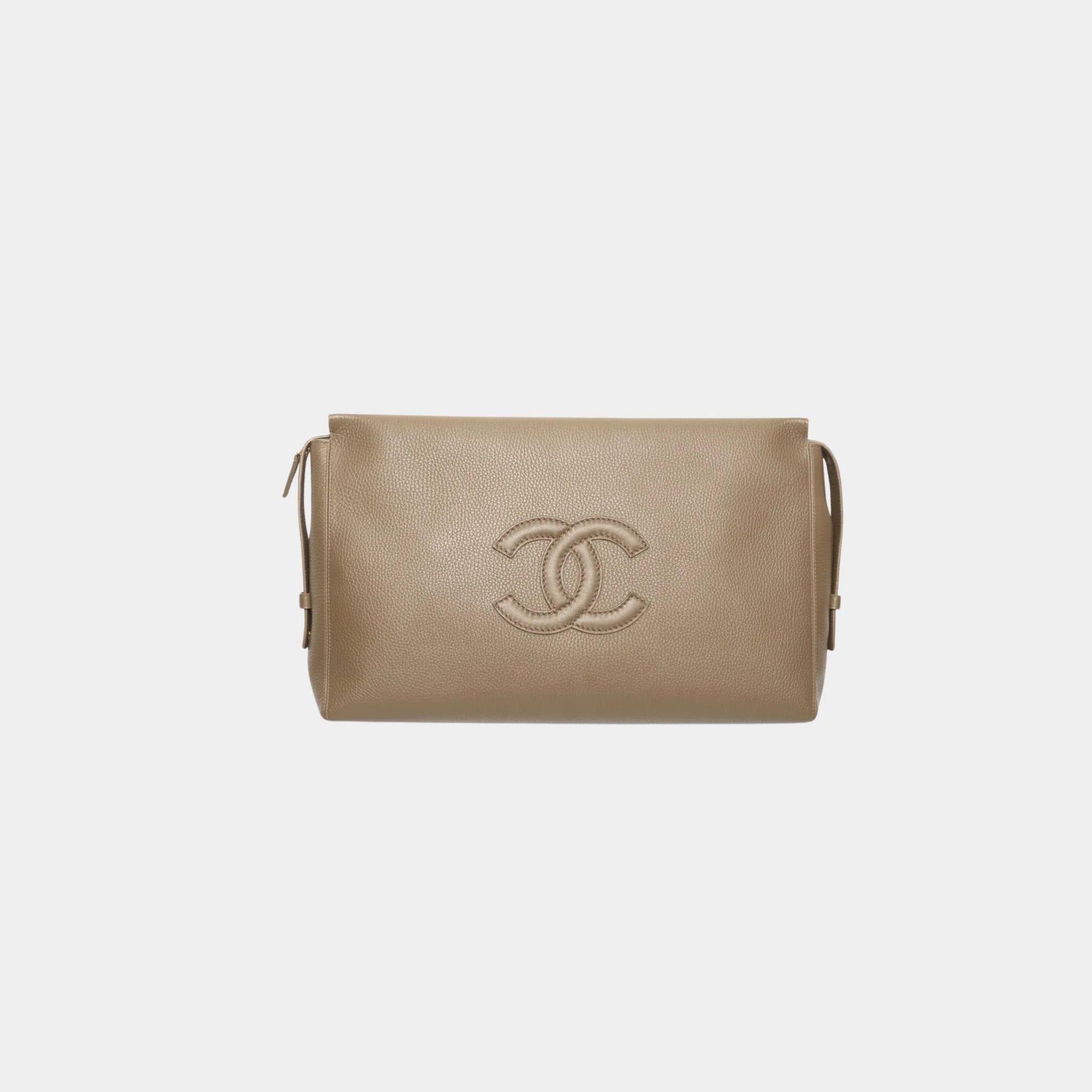 Chanel Large Zipped Pouch in Dark Khaki Grained Calfskin, Front