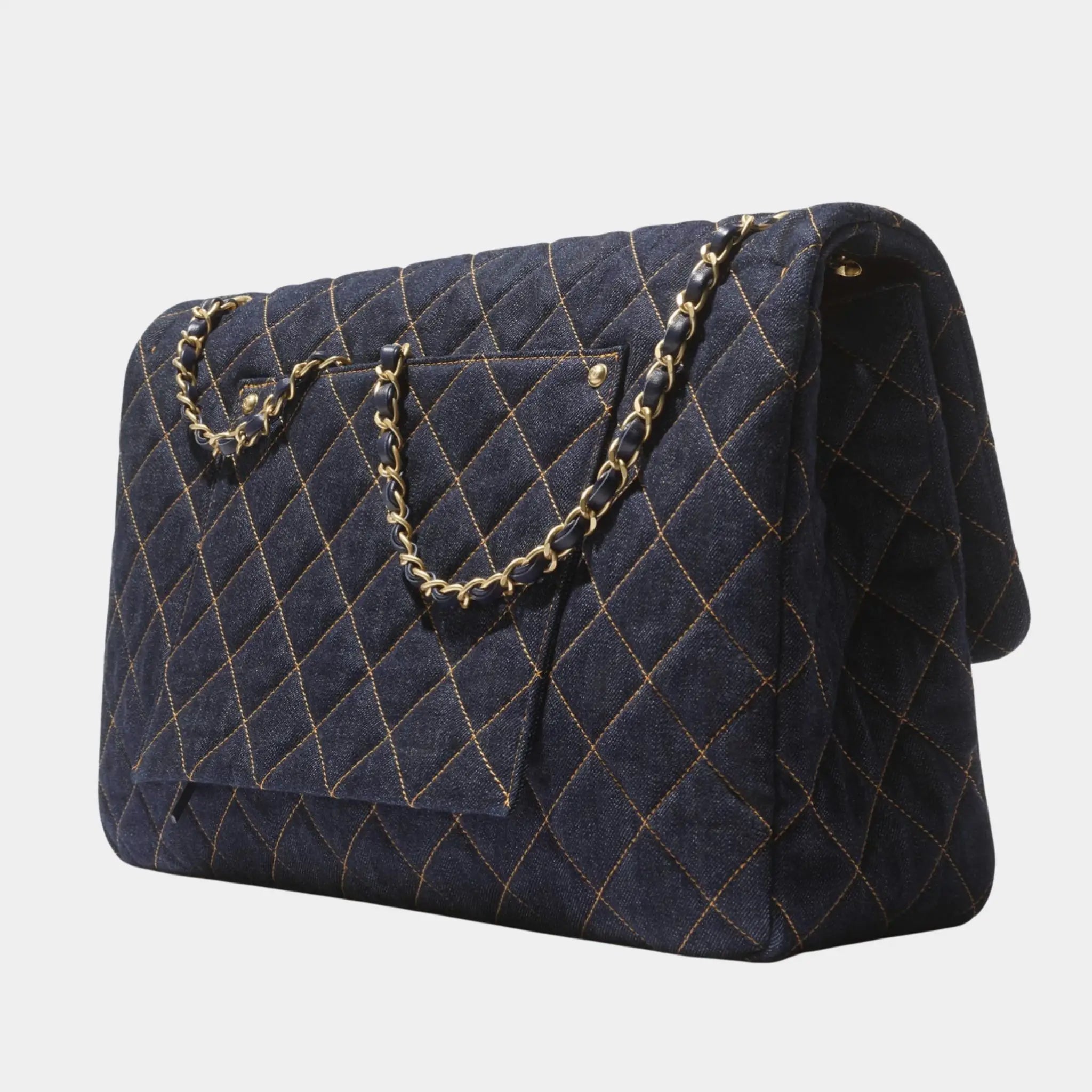 Chanel Maxi FlapBag Demin & Gold tone Metal, Back