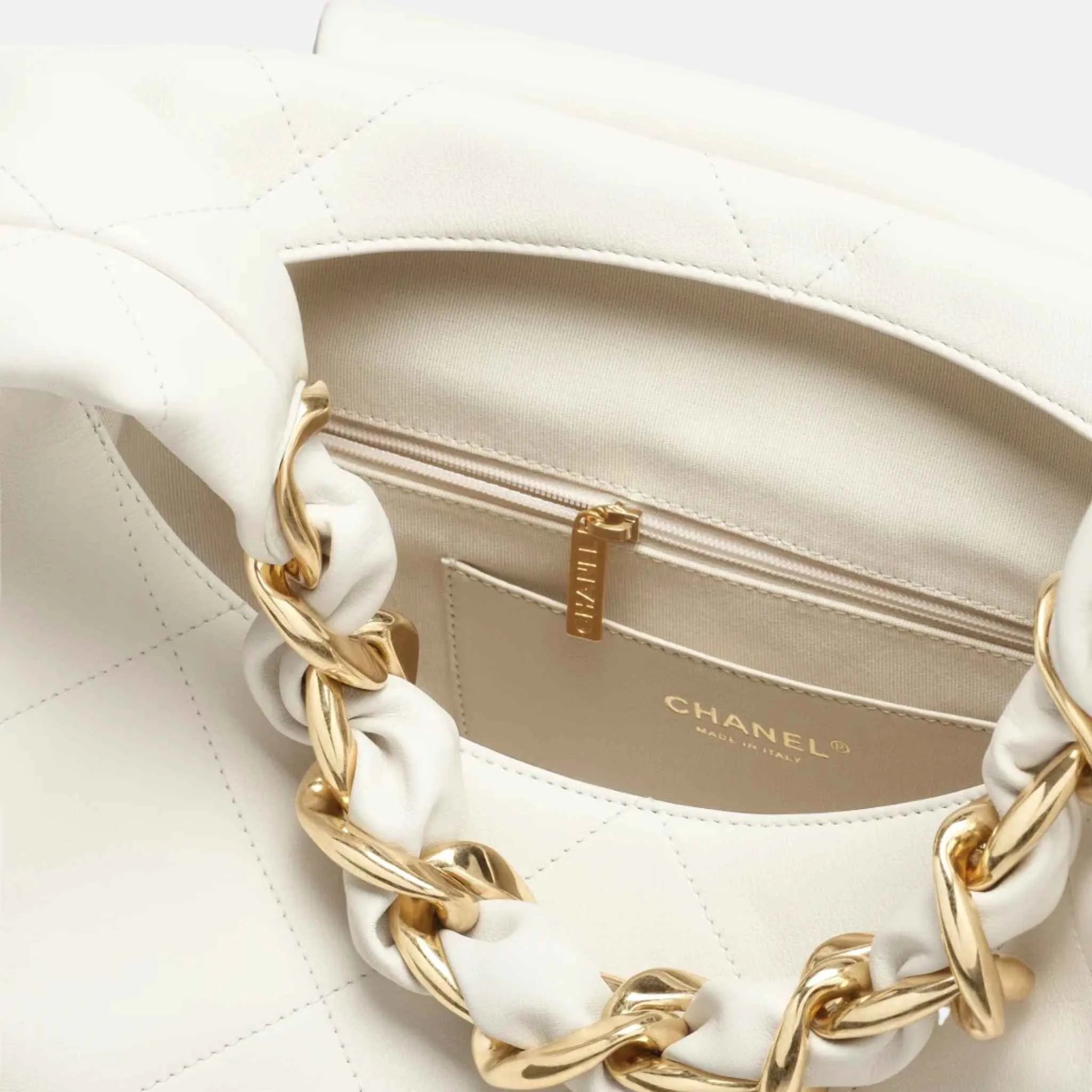 Chanel Maxi Hobo Bag Shiny Calfskin Gold Tone Metal, Close