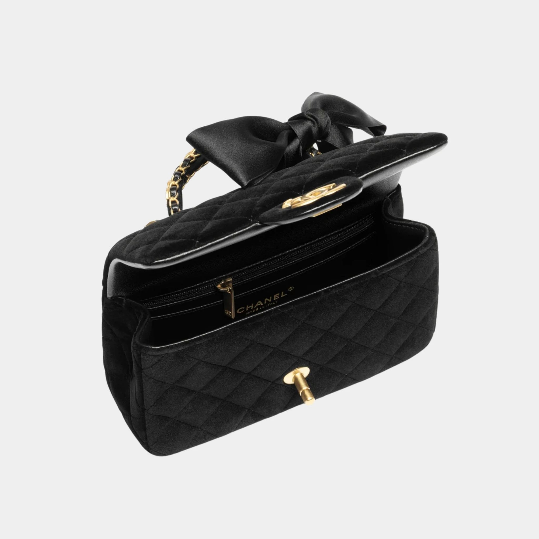 Chanel Mini flap bag With Handle Velvet Silk & Gold Metal Black, Interior