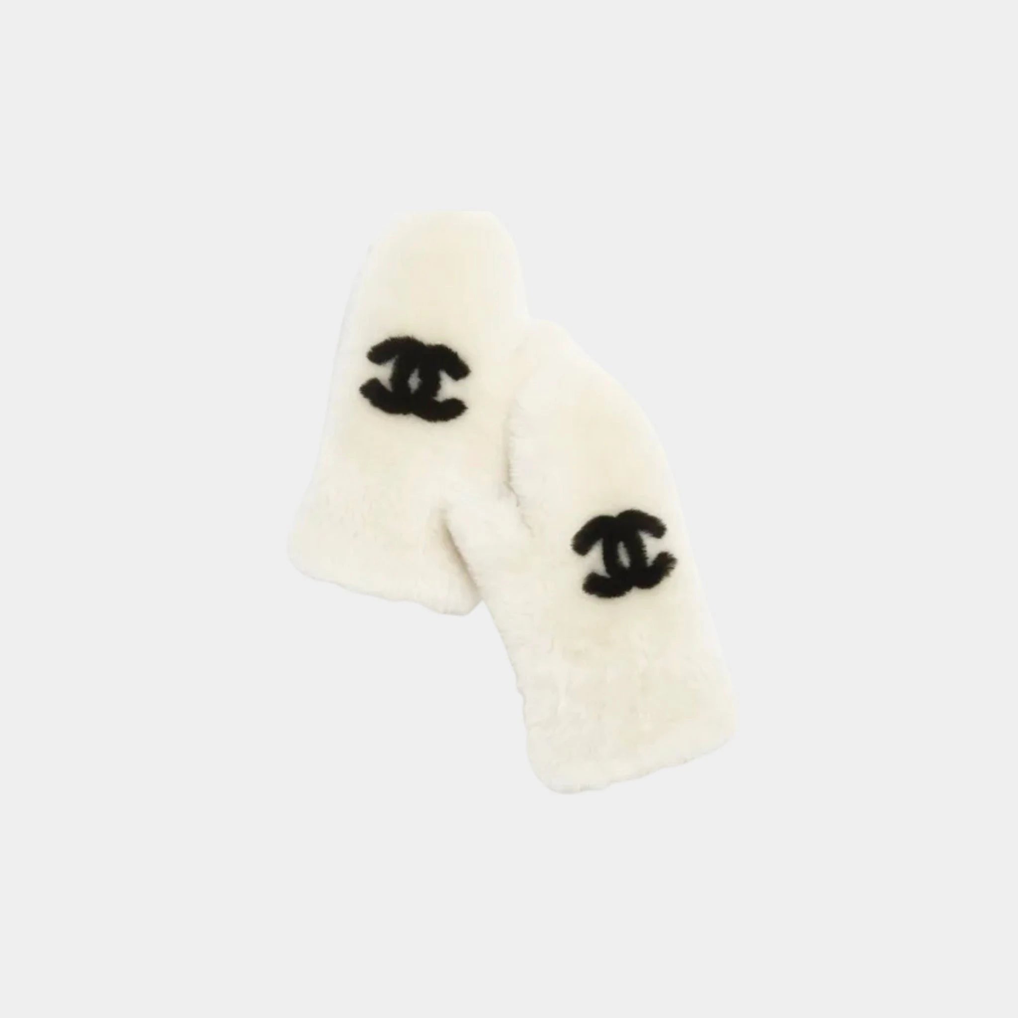 Mittens Lamb Pelt Ecru & Black