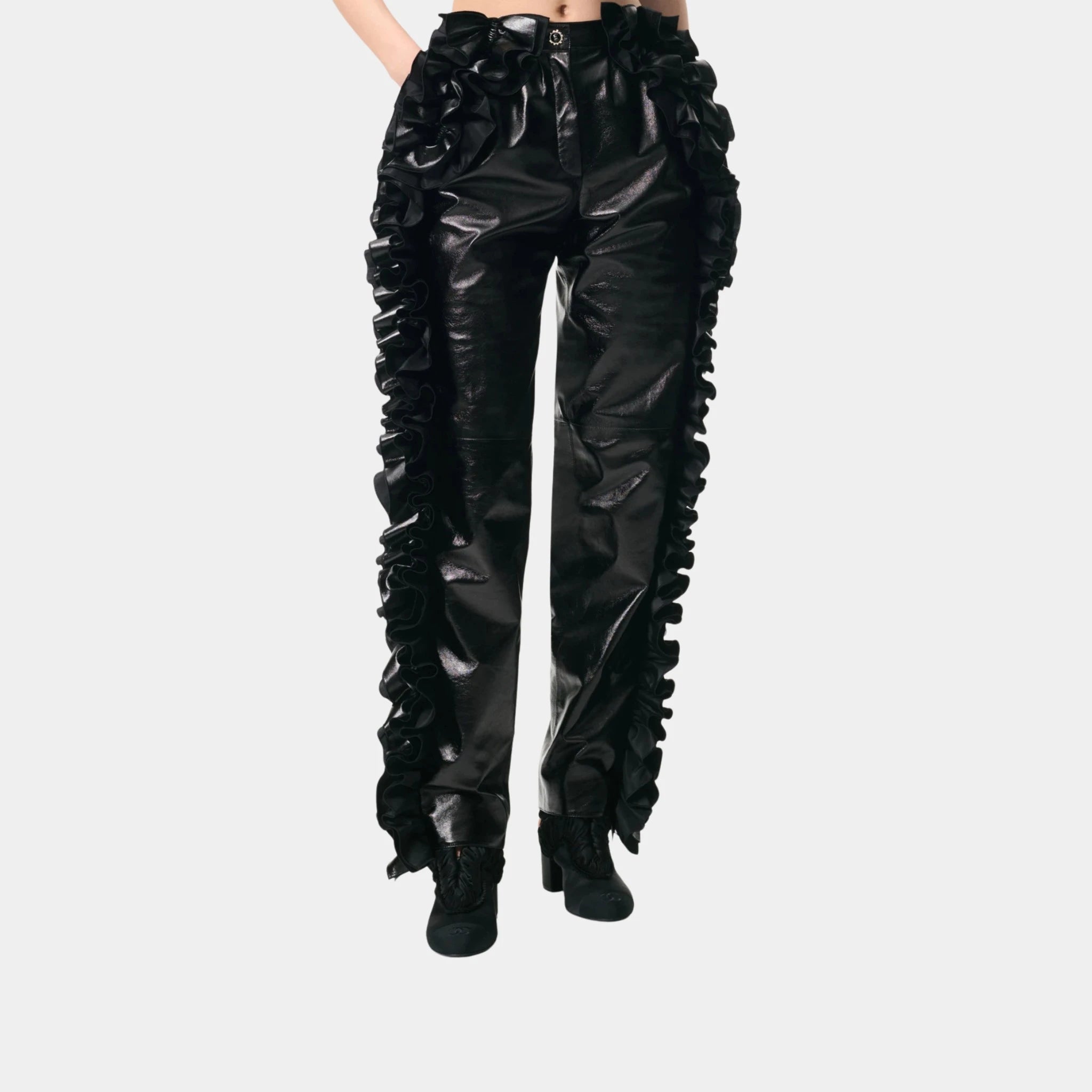 Chanel Pants in Embroidered Lambskin, Black, Front