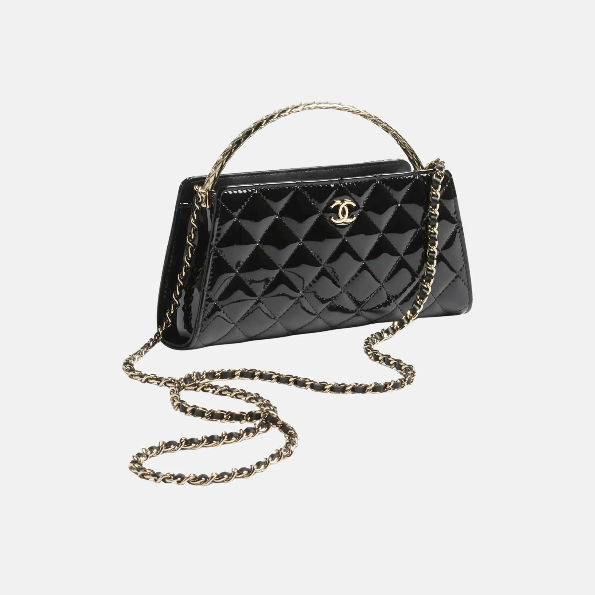 Chanel Pouch with Chain in Patent Calfskin and Pearls, Front