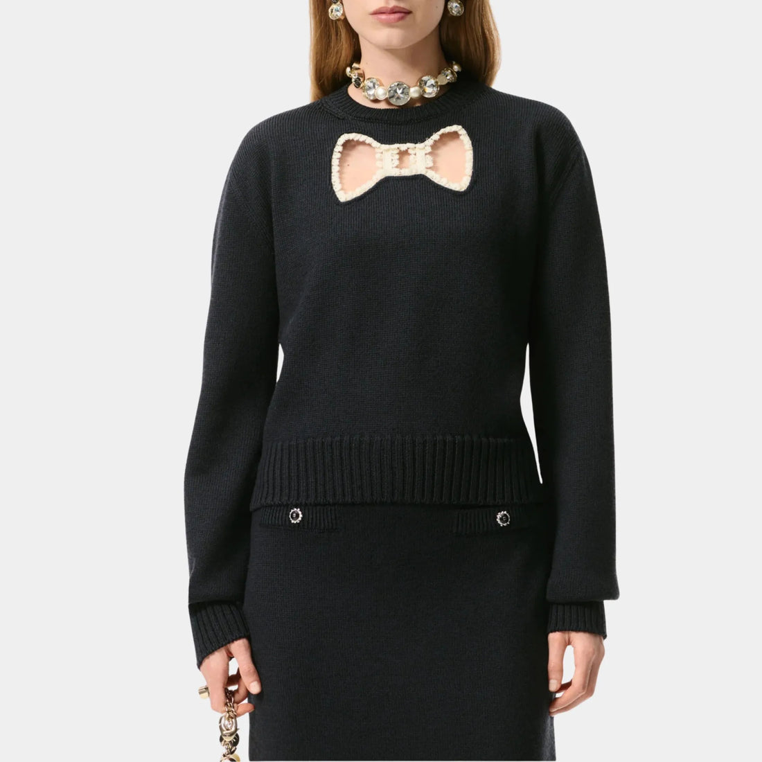 Chanel Pullover in Silk and Wool, Black, Ecru, Front
