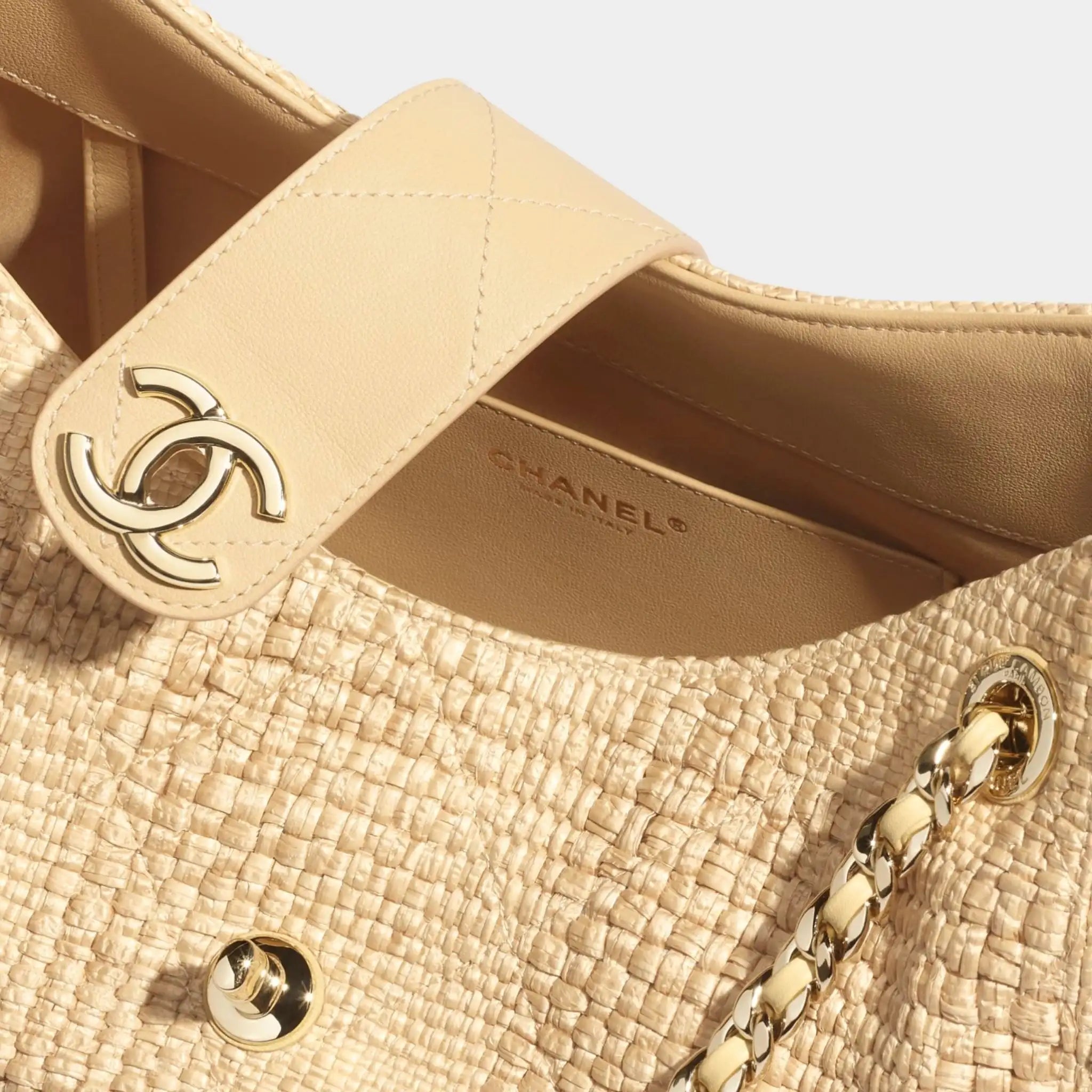 Shopping Bag Braided Raffia & Gold Tone Metal Beige, Interior