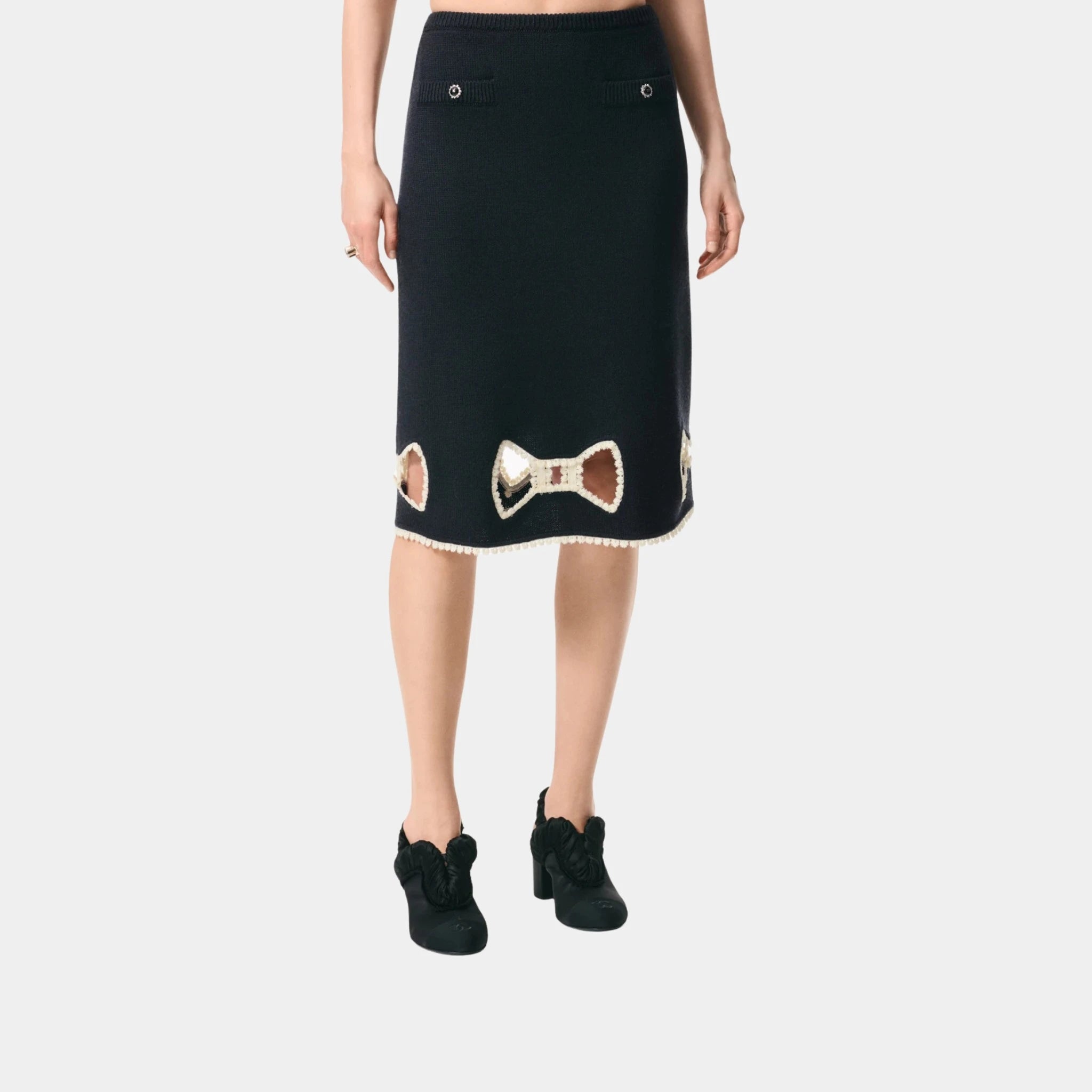Chanel Skirt in Silk and Wool, Black, Ecru, Front