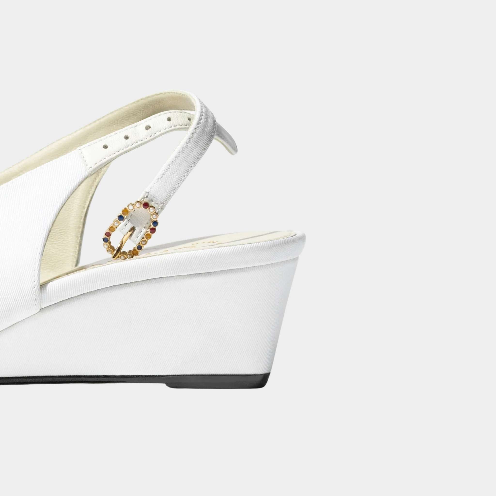 Chanel Slingbacks Grosgrain White & Black, Closeup