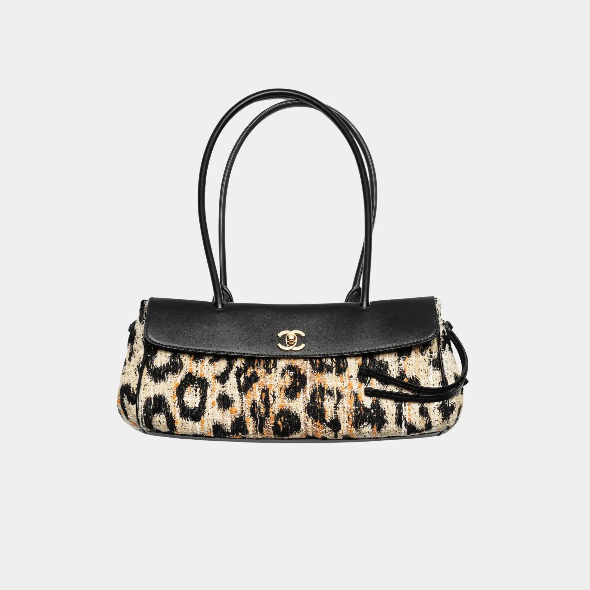 Chanel Small Tote in Tweed Mixed Fibers & Calfskin, Front