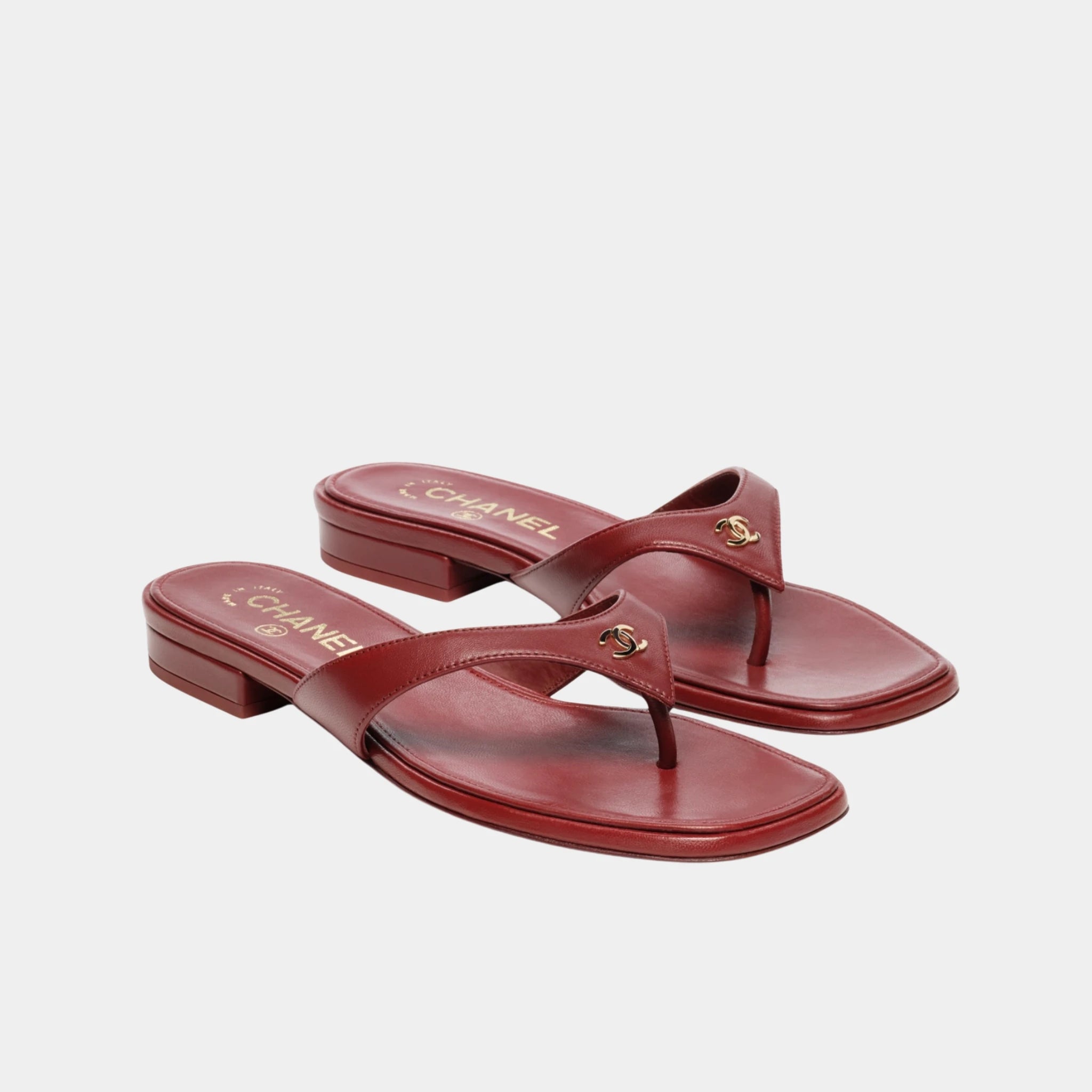 Chanel Thongs in Lambskin, Burgundy, Front