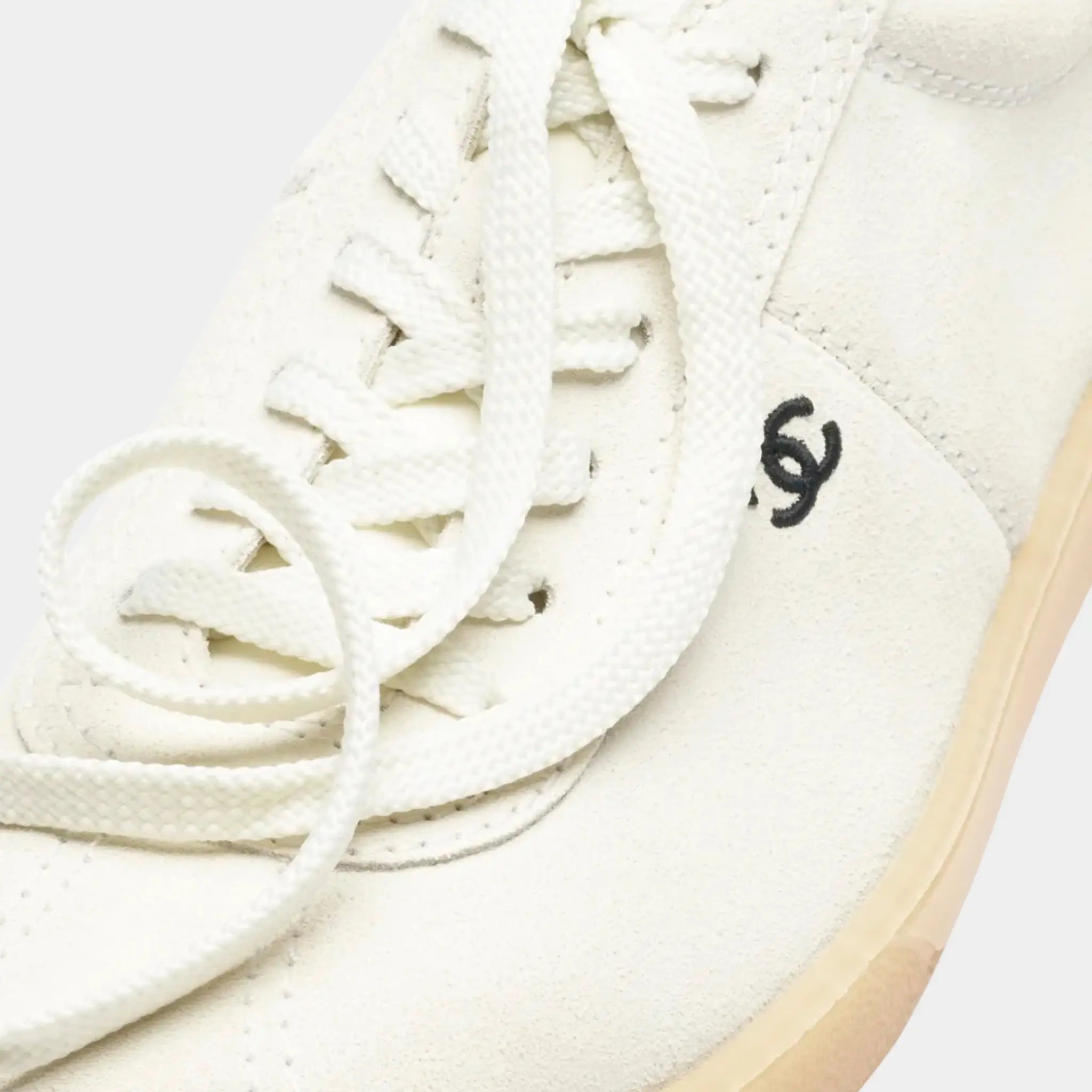 Chanel Trainers in Velvet Calfskin & Calfskin, White, Black, Front