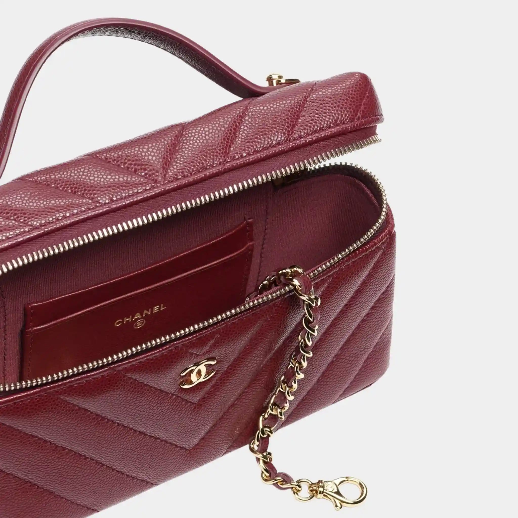Chanel Vanity with Chain Grained Shiny Calfskin & Gold-Tone Metal, Top