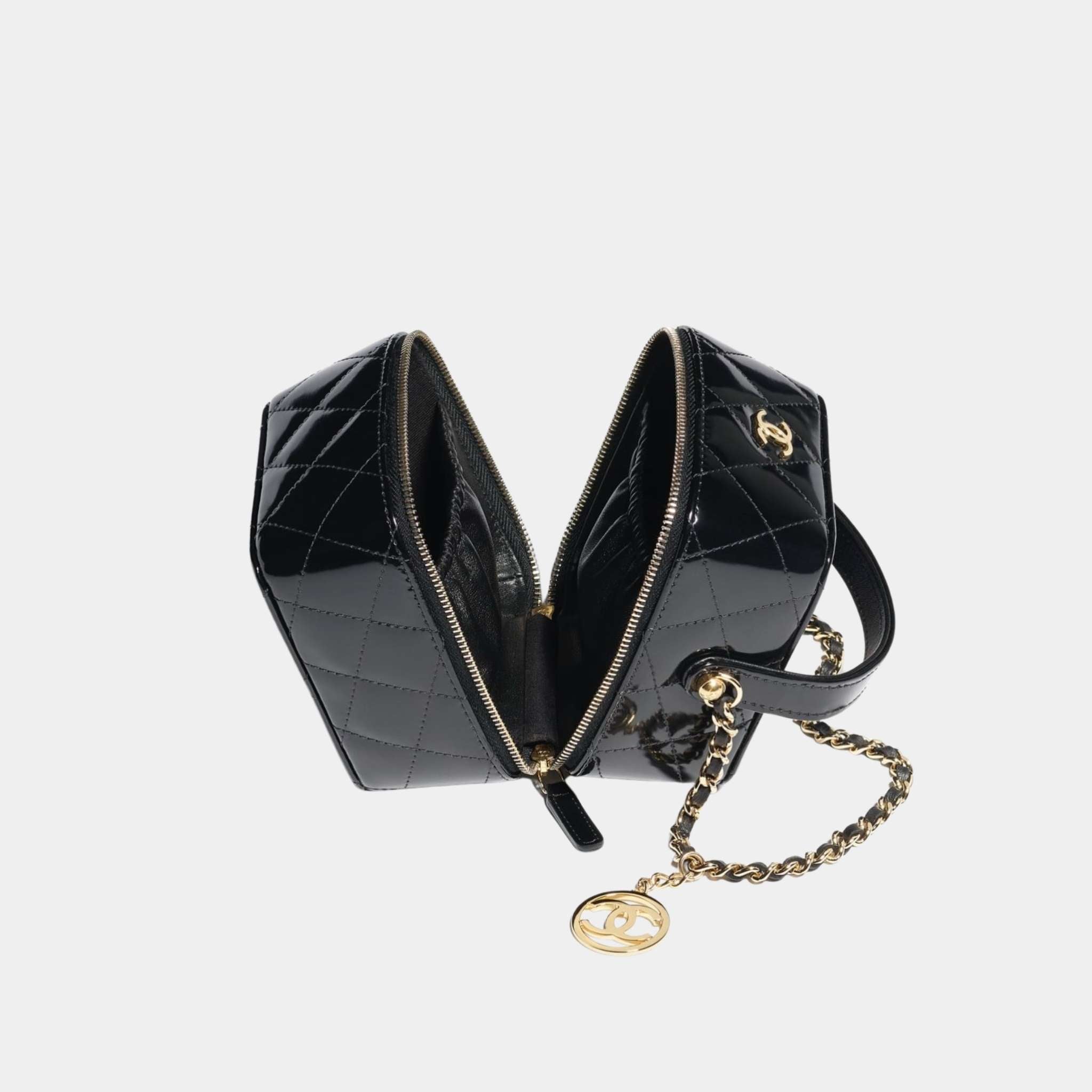Chanel Vanity with Chain in Shiny Calfskin, Black, Top
