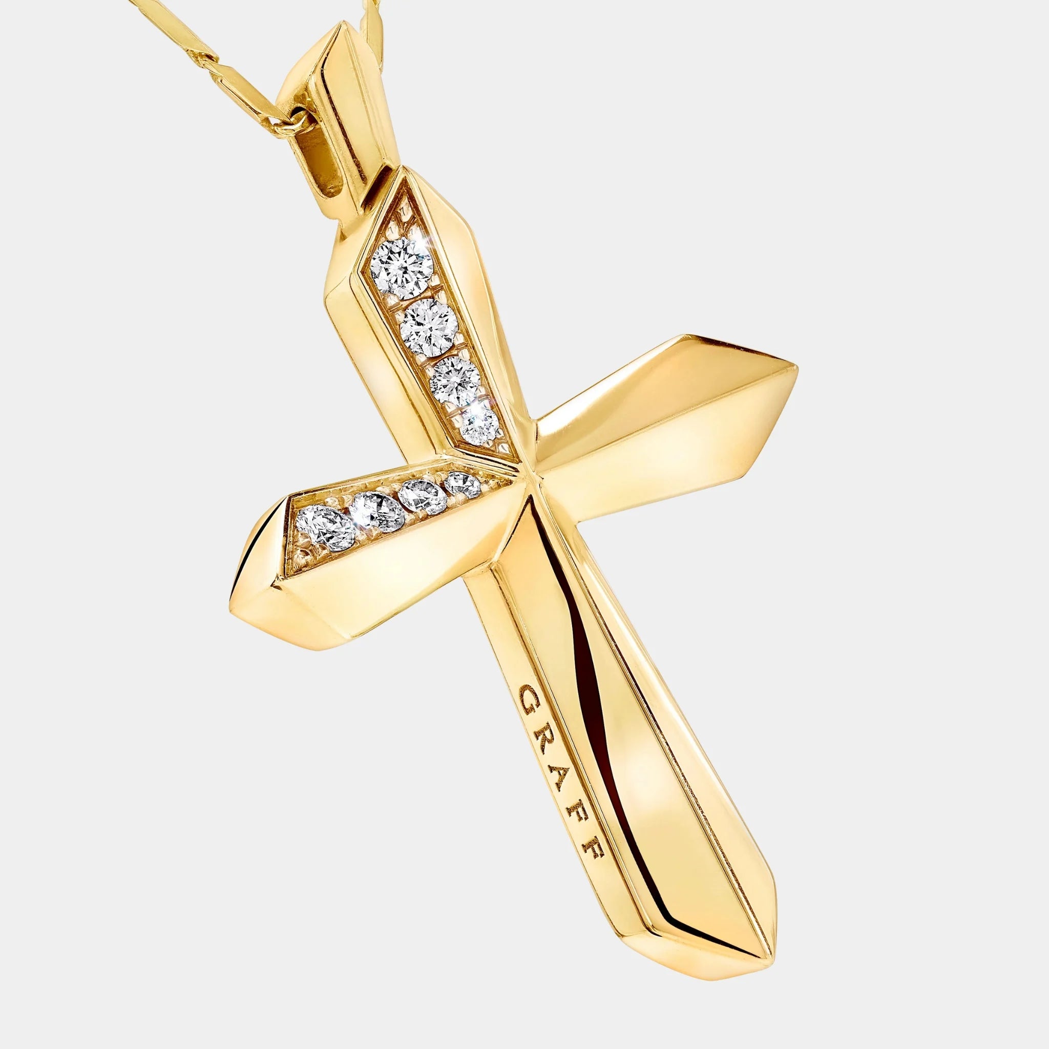Classic Graff Cross Pendant, Close