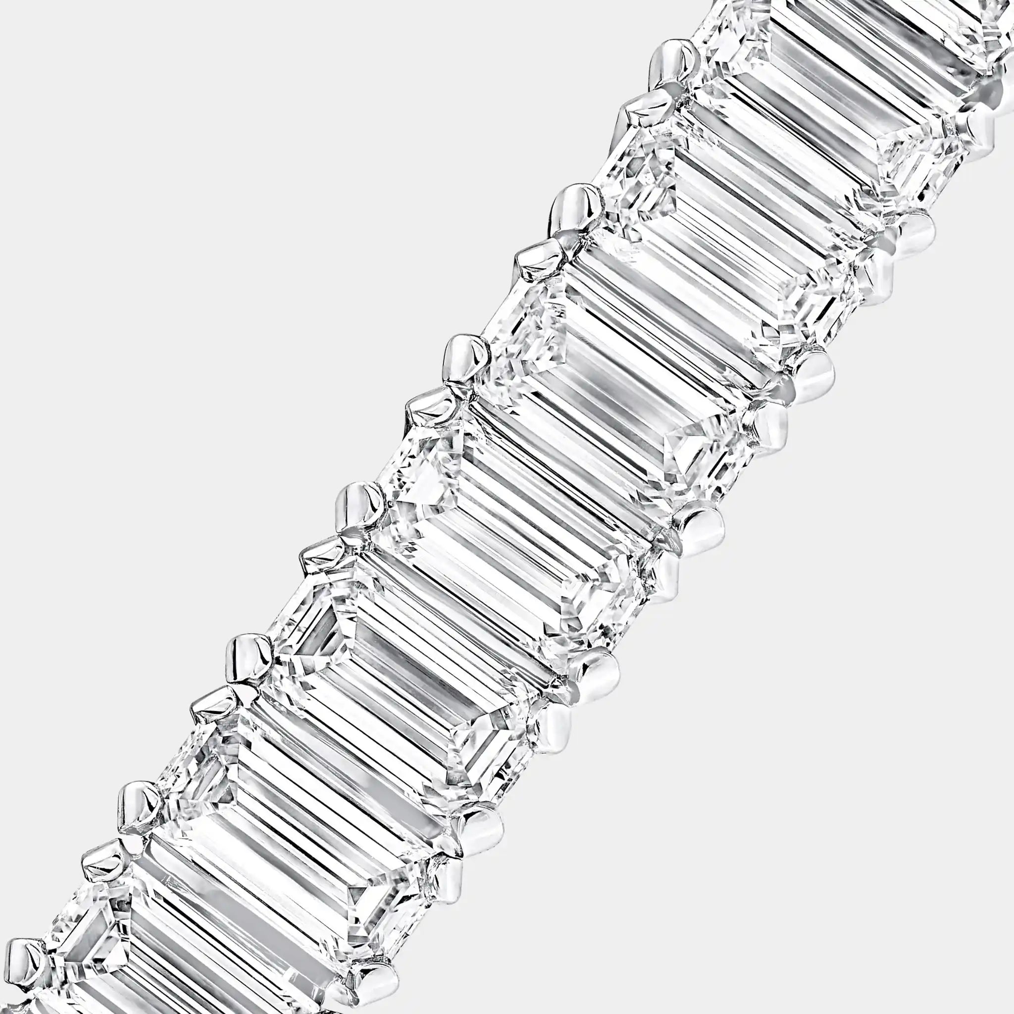 Classic Graff Emerald Cut Diamond Line Bracelet, Close