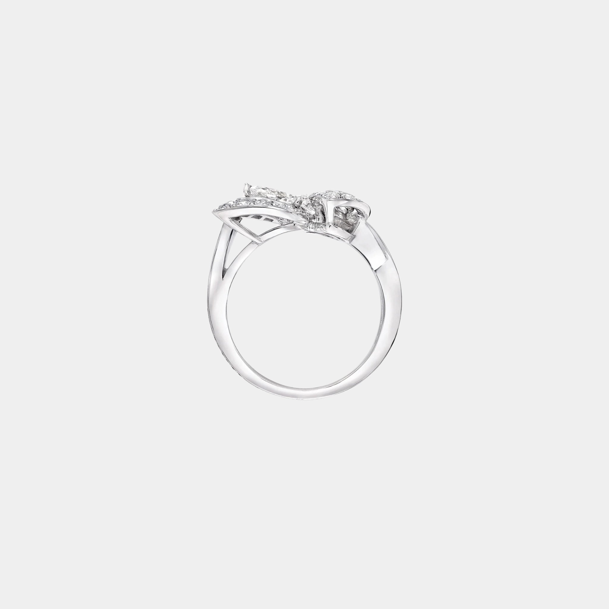 Classic Graff Peony Diamond Cluster Ring, Front