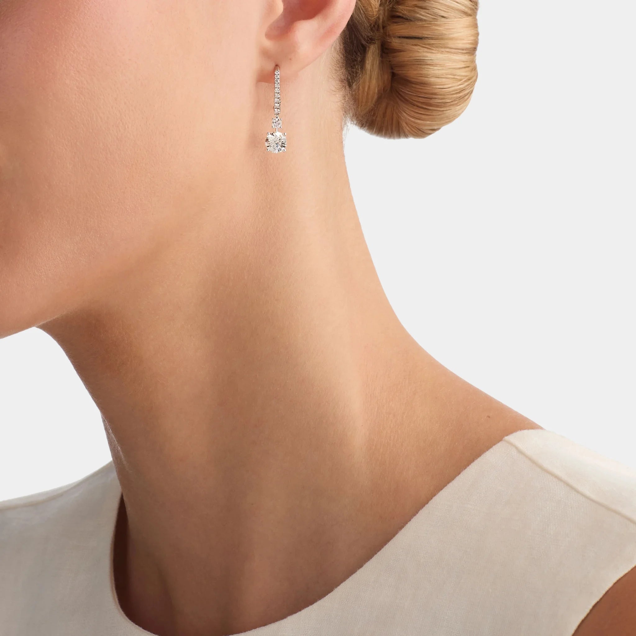 Classic Graff Round Diamond Solitaire Earrings, Model