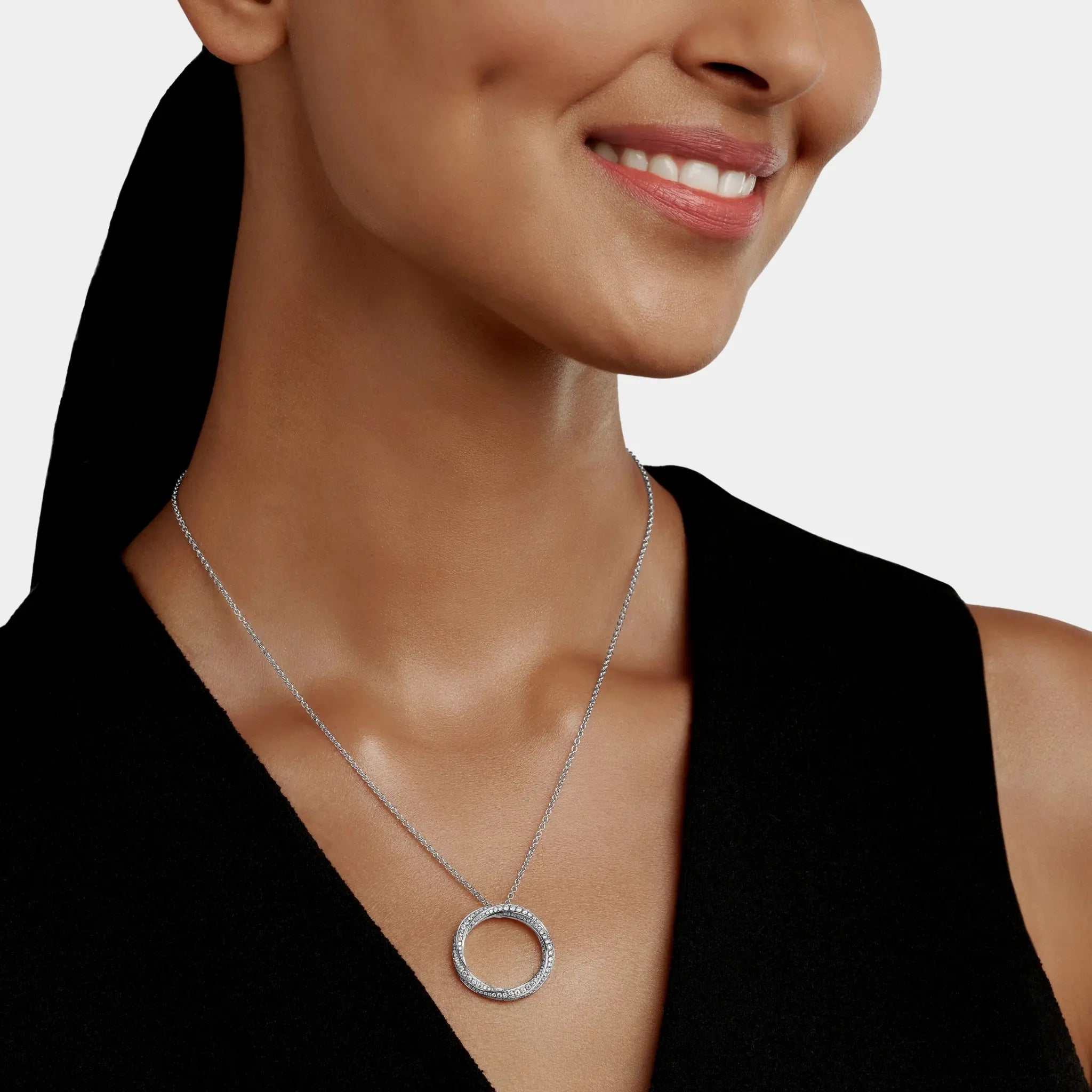 Graff Medium Spiral Pavé Diamond Pendant, Model