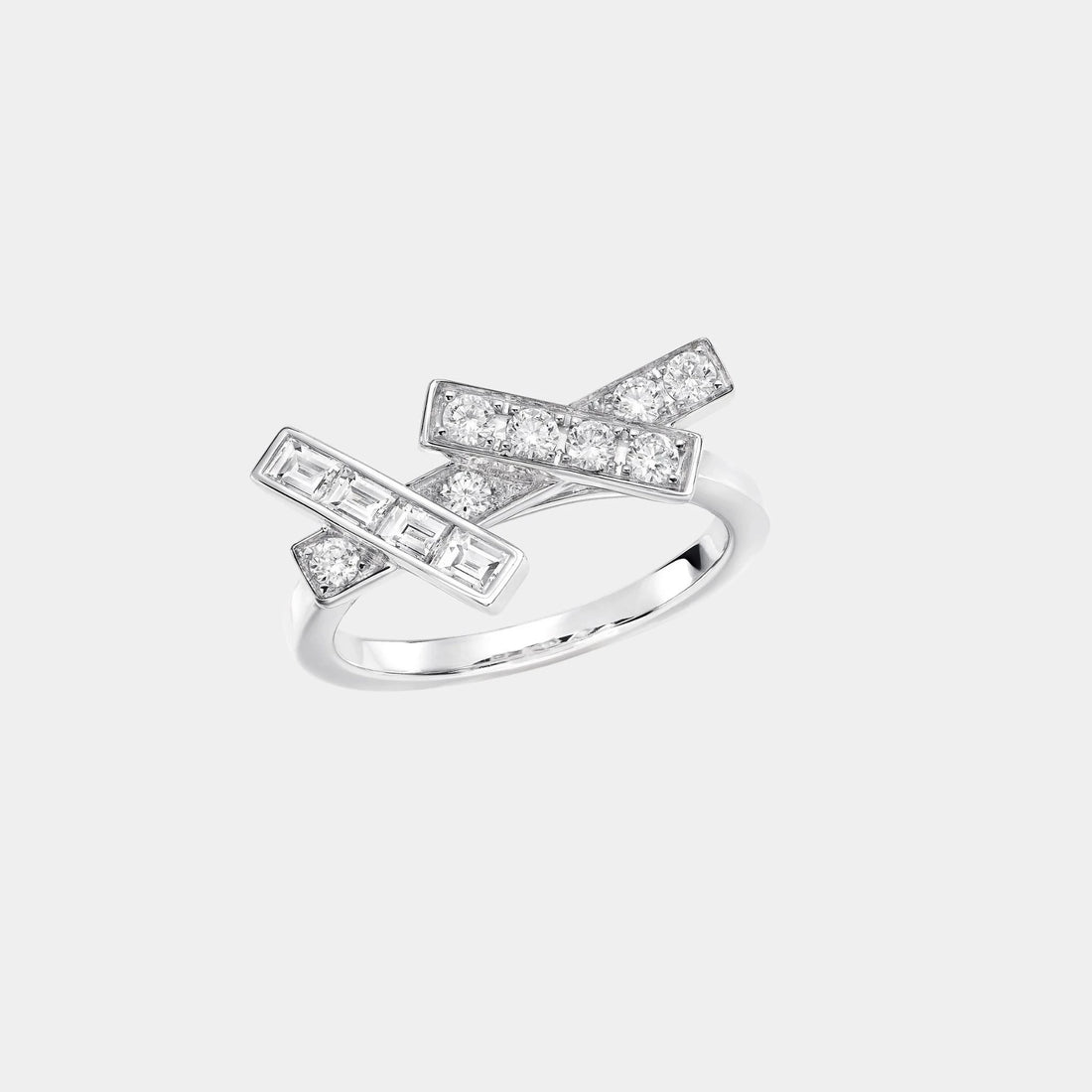 Graff Threads Diamond Mini Ring, White Gold, Front