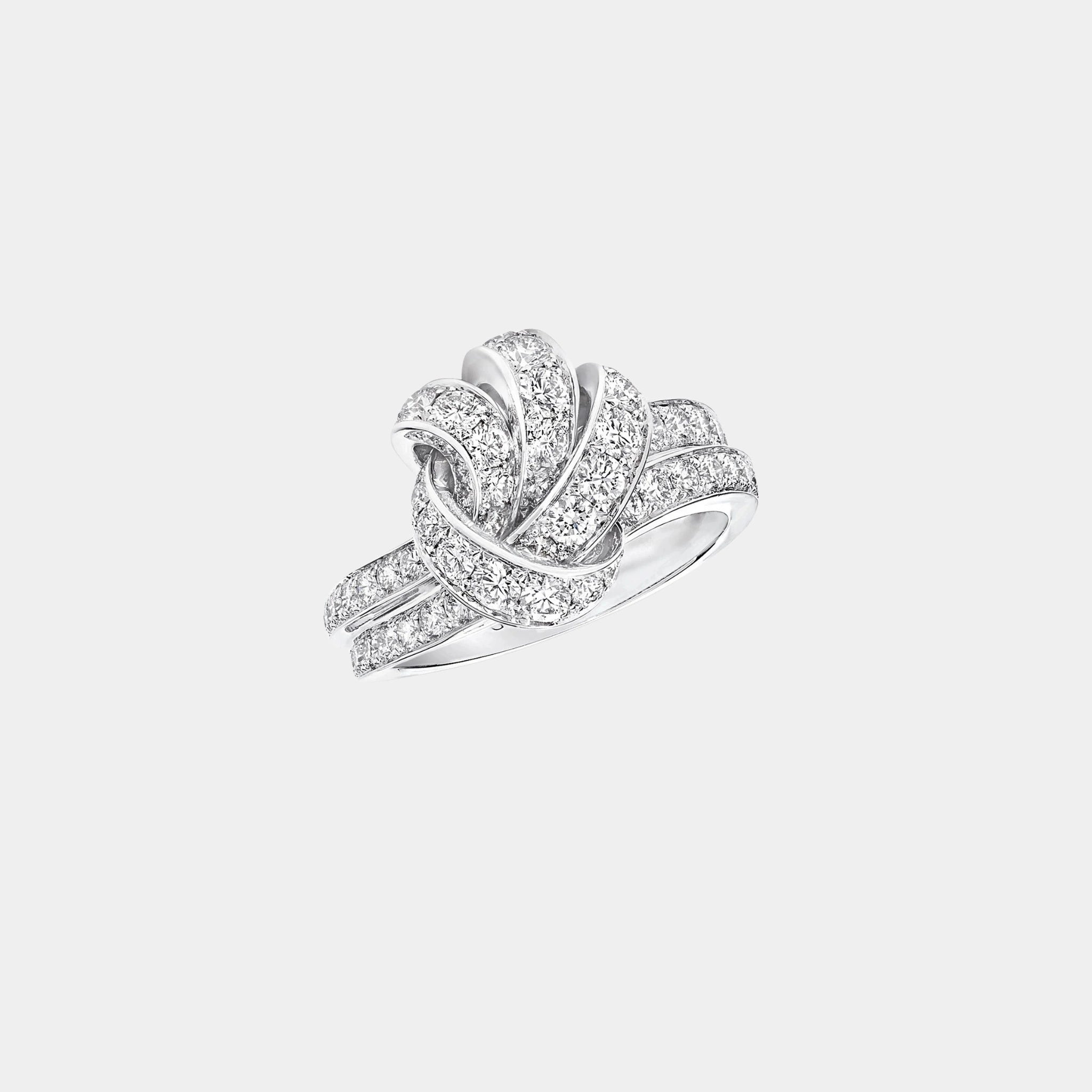 Graff Tildas Bow Pavé Diamond Ring, Top