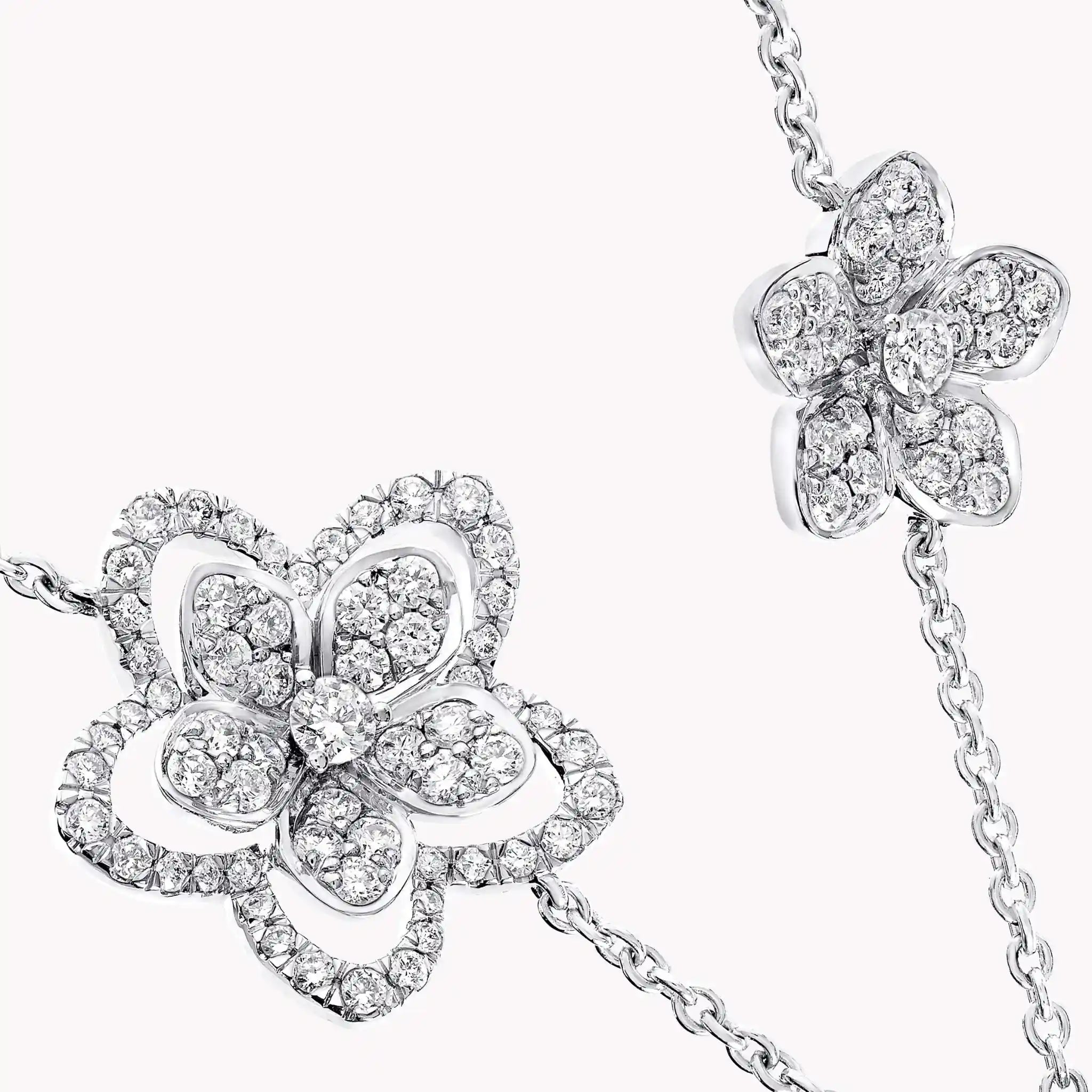 Graff Wild Flower Diamond Bracelet, Close