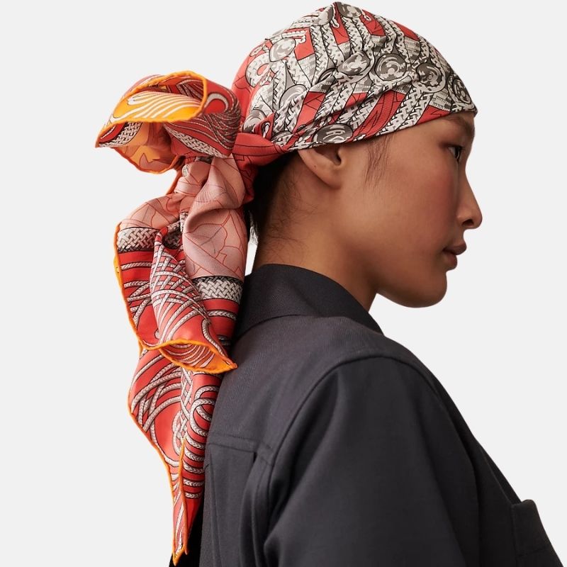 Hermes Brandebourgs Fleuris Double Face Scarf 90, Abricot, Model