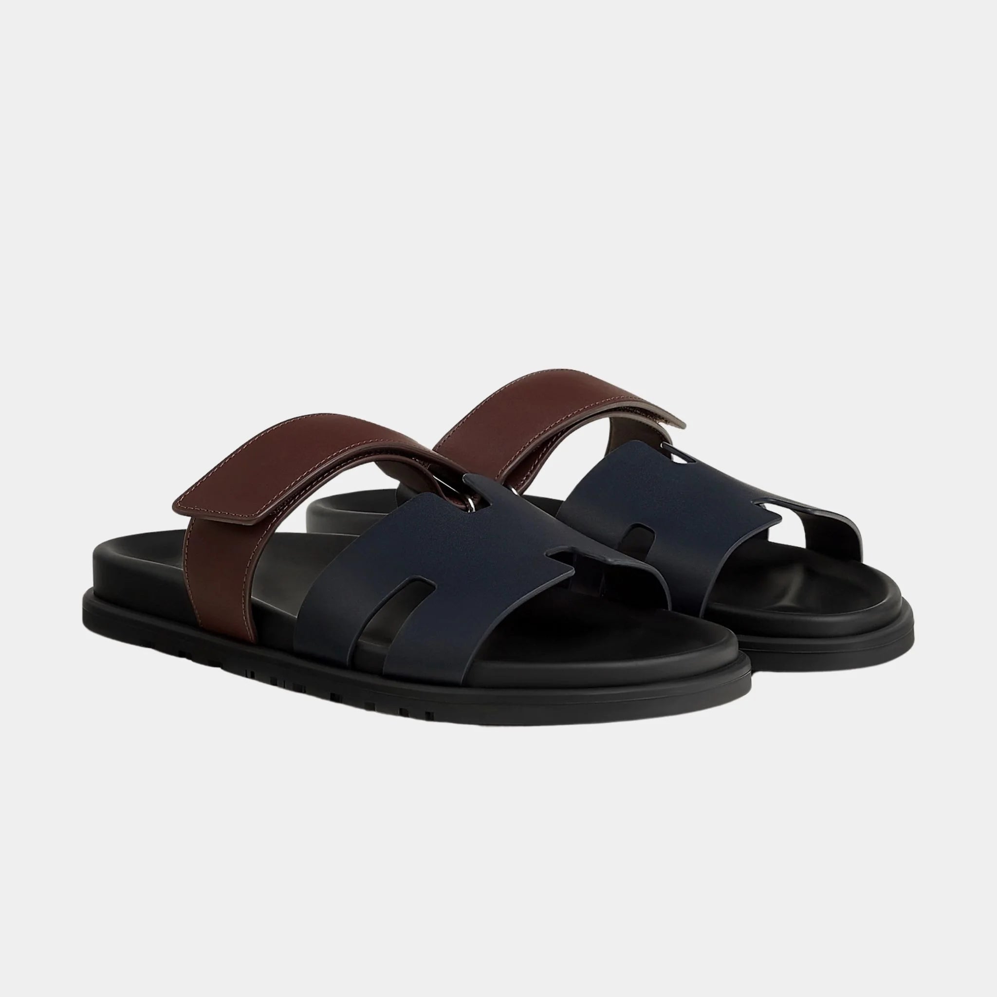 Hermes Chypre Sandals Two Tone Calfskin Men, Marine, Marron Palissandre, Front