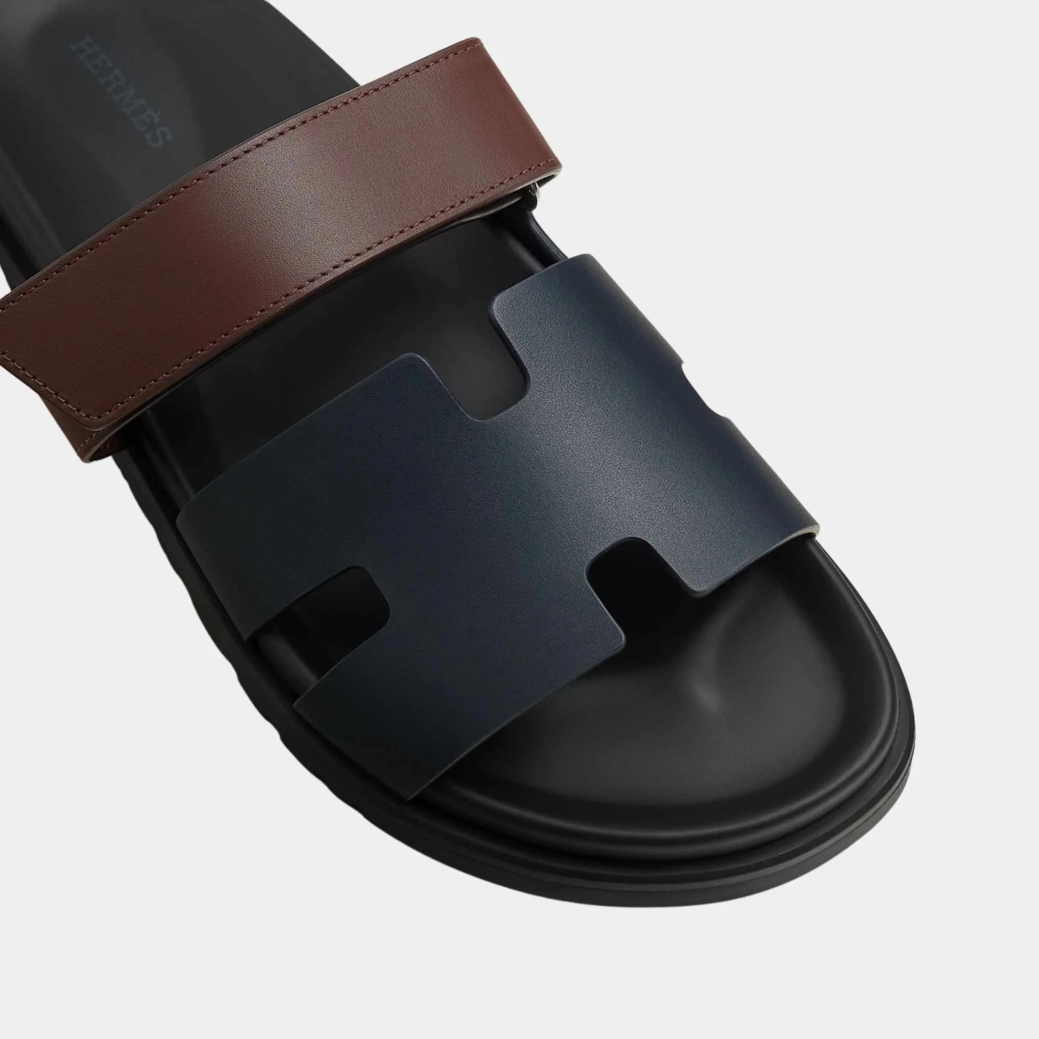 Hermes Chypre Sandals Two Tone Calfskin Men, Marine, Marron Palissandre, Top