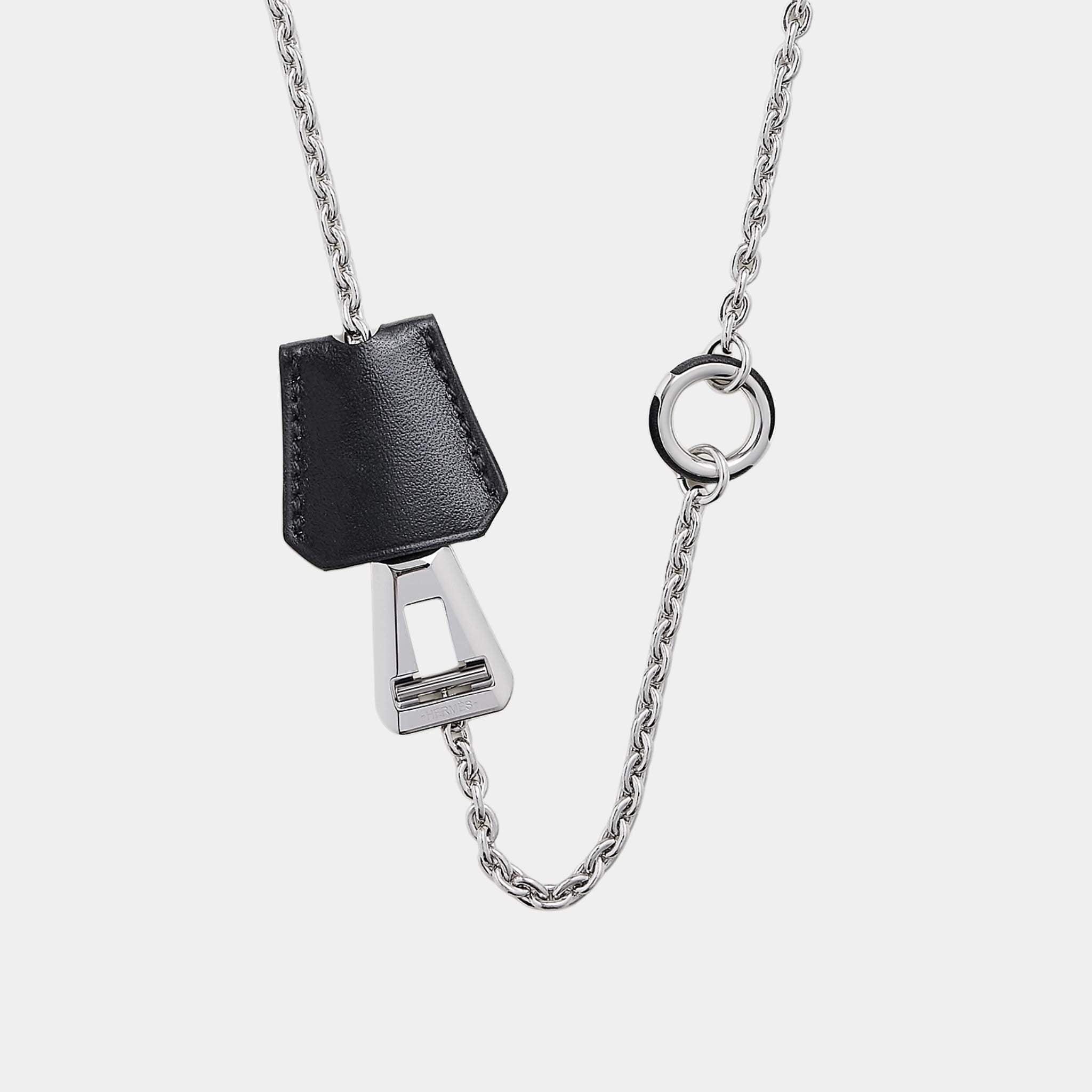Hermes Clochette Necklace Swift Calfskin, Noir, Close