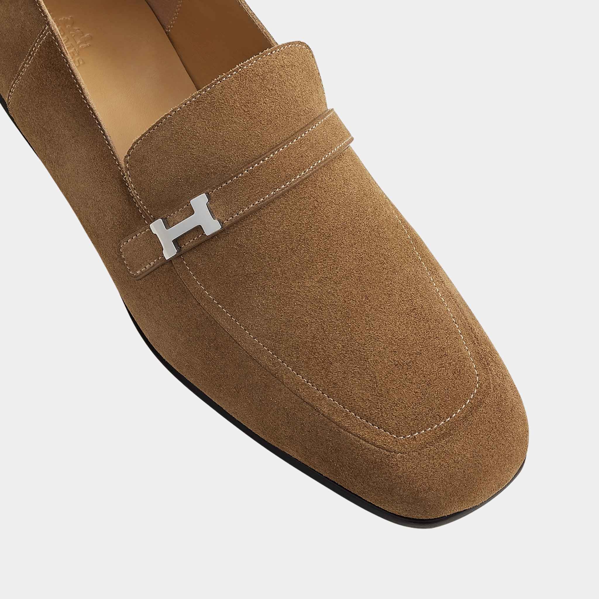 Hermes Giovanni Loafer in Suede Calfskin, Brun Fume, Top