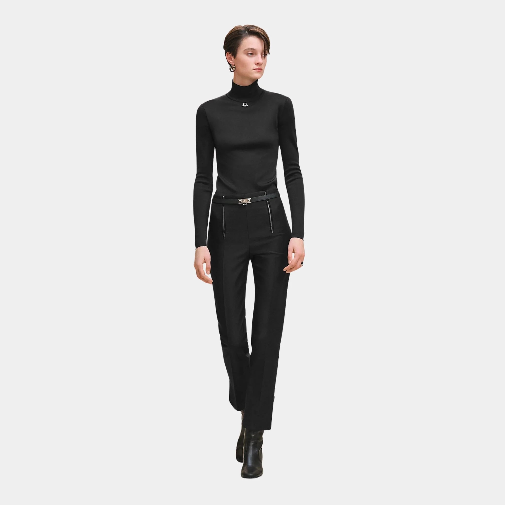 Hermes High-waisted Pants in Viscose and Stretch Wool, Noir, Model, Front