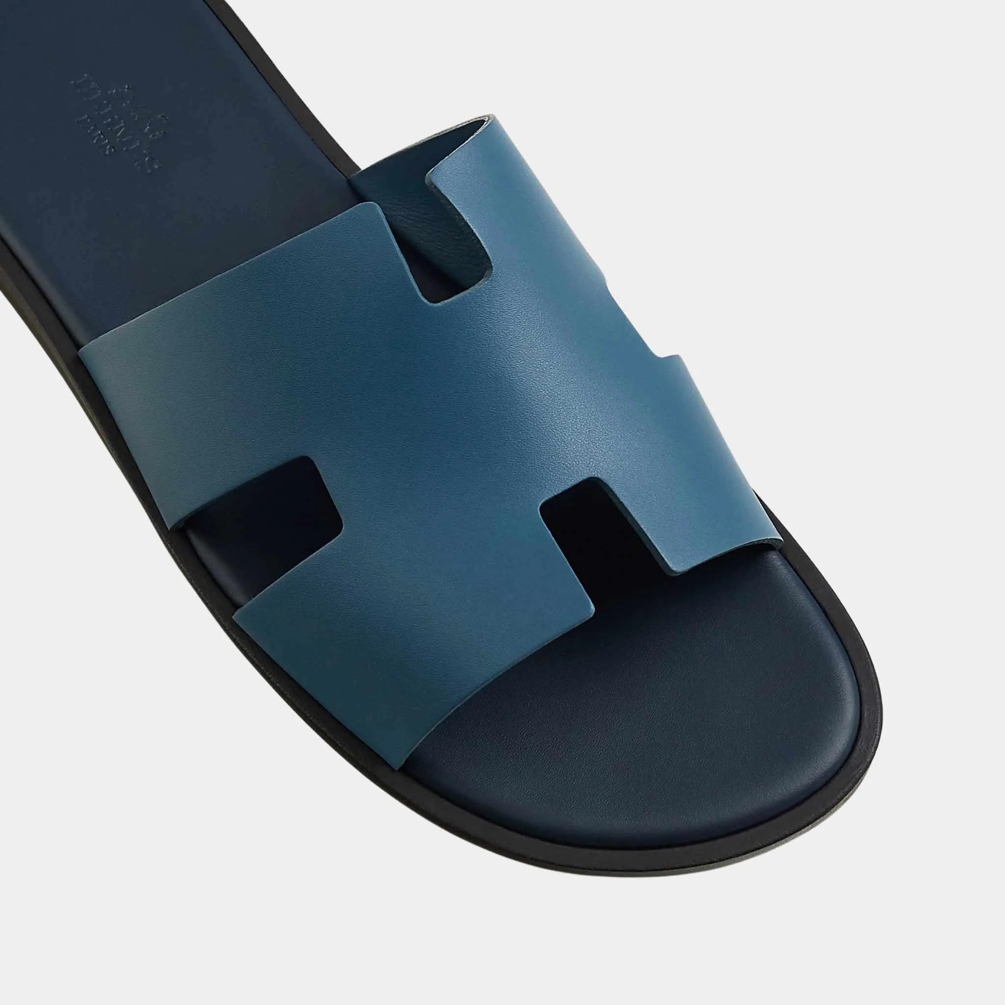 Hermes Izmir Sandal In Calfskin, Bleu Turquin, Top