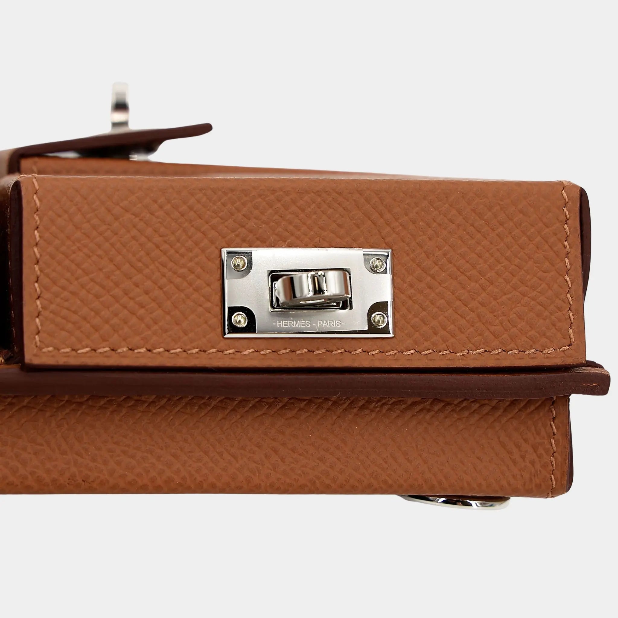 Hermes Kelly Multipocket To Go Pouch Epsom Gold PHW, Side Closeup