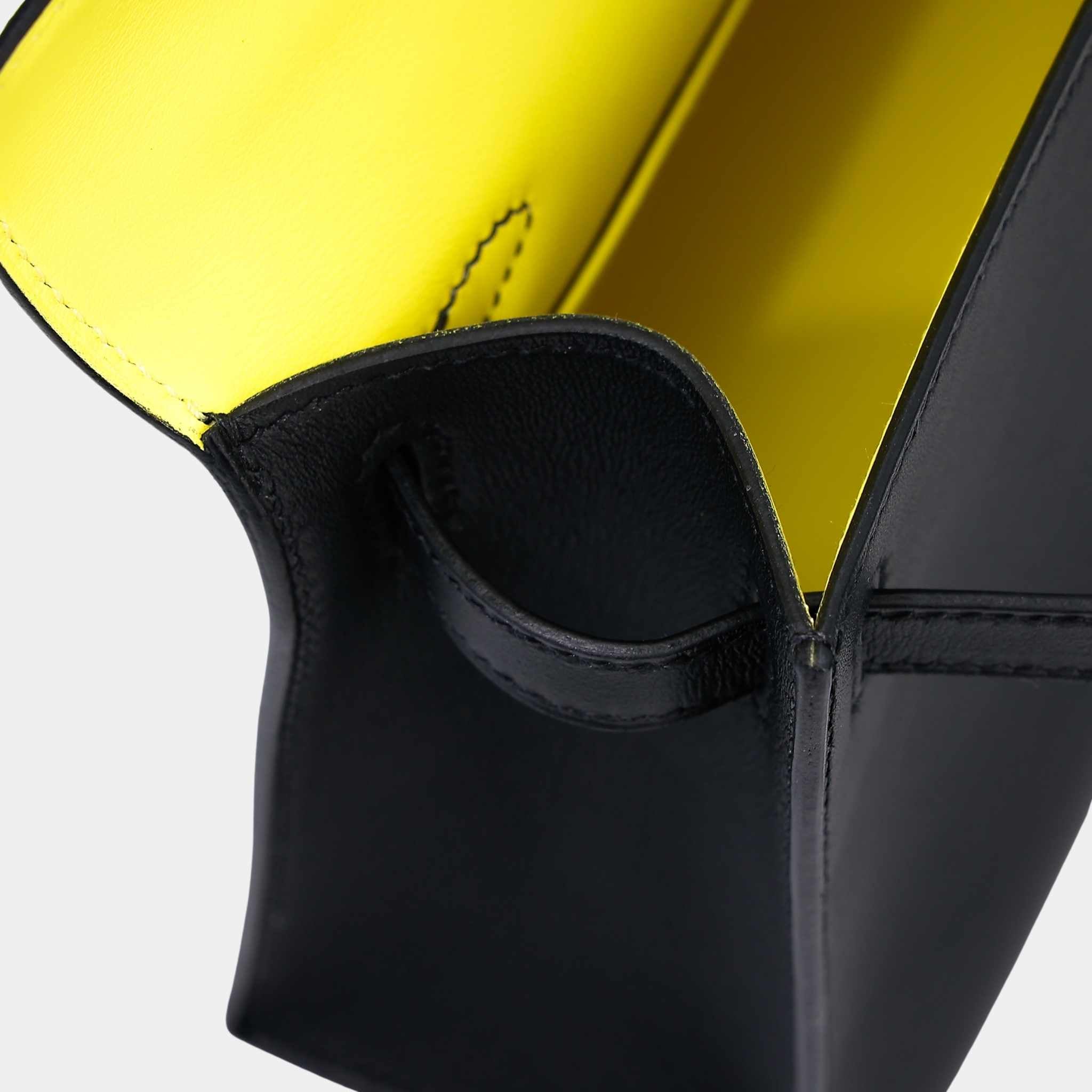 Hermes Kelly Pochette HSS Swift Black/Lime PBHW, Top