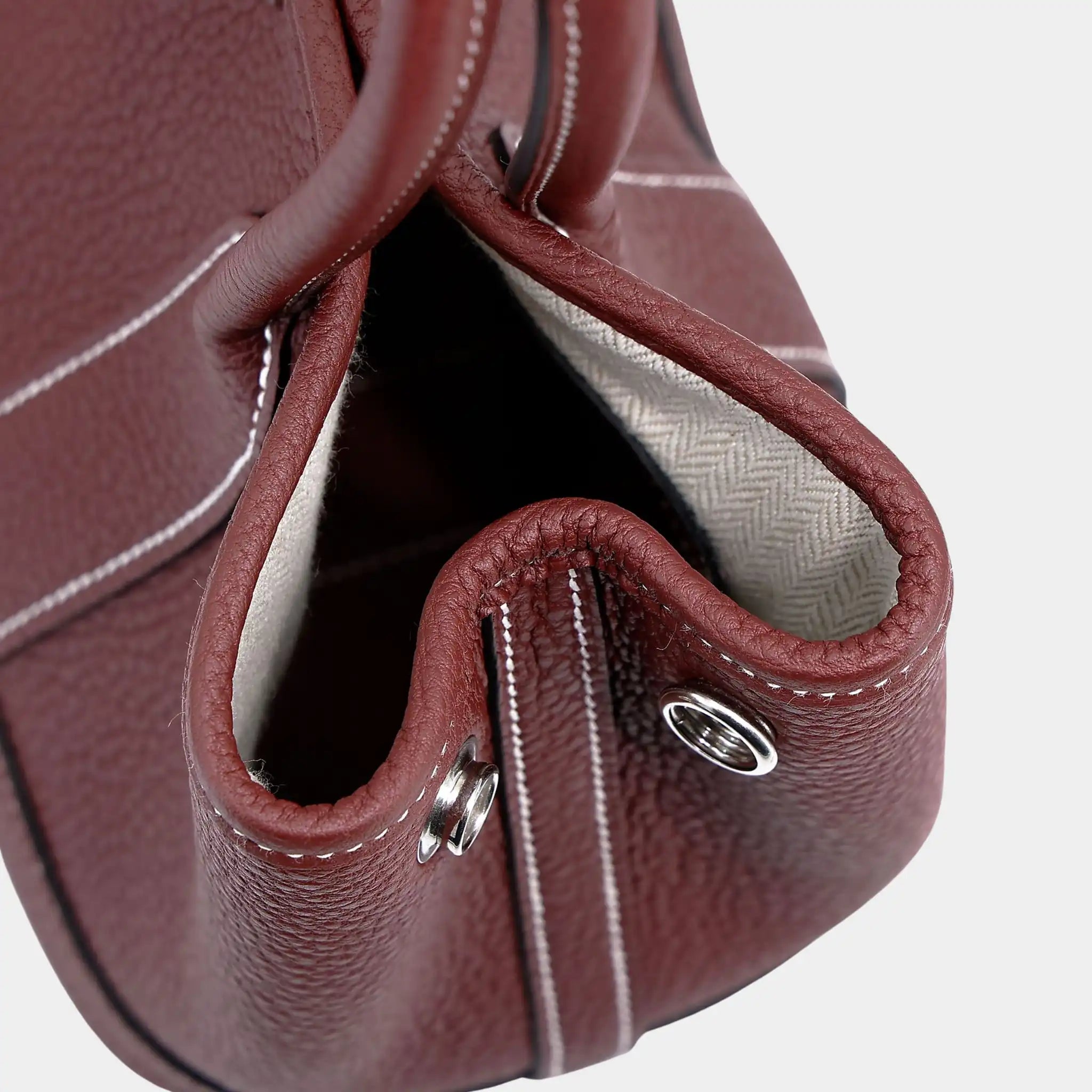 Neo Garden Party 23 Negonda Rouge H PHW, side Clseup