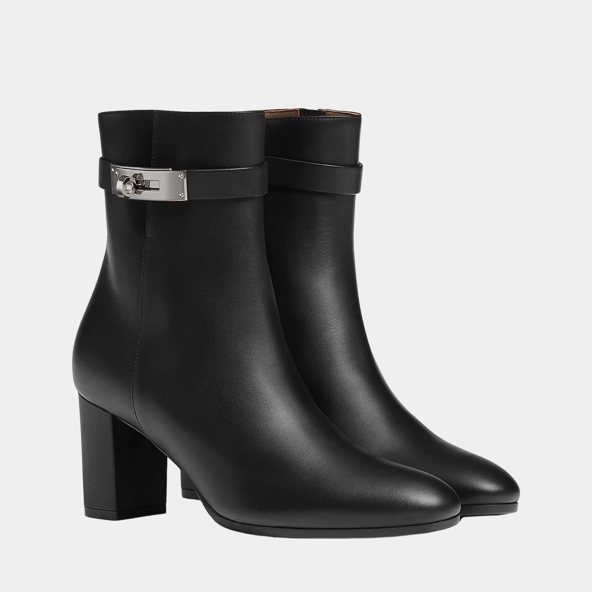 Hermes Saint Germain Ankle Boot in Calfskin, Noir, Front